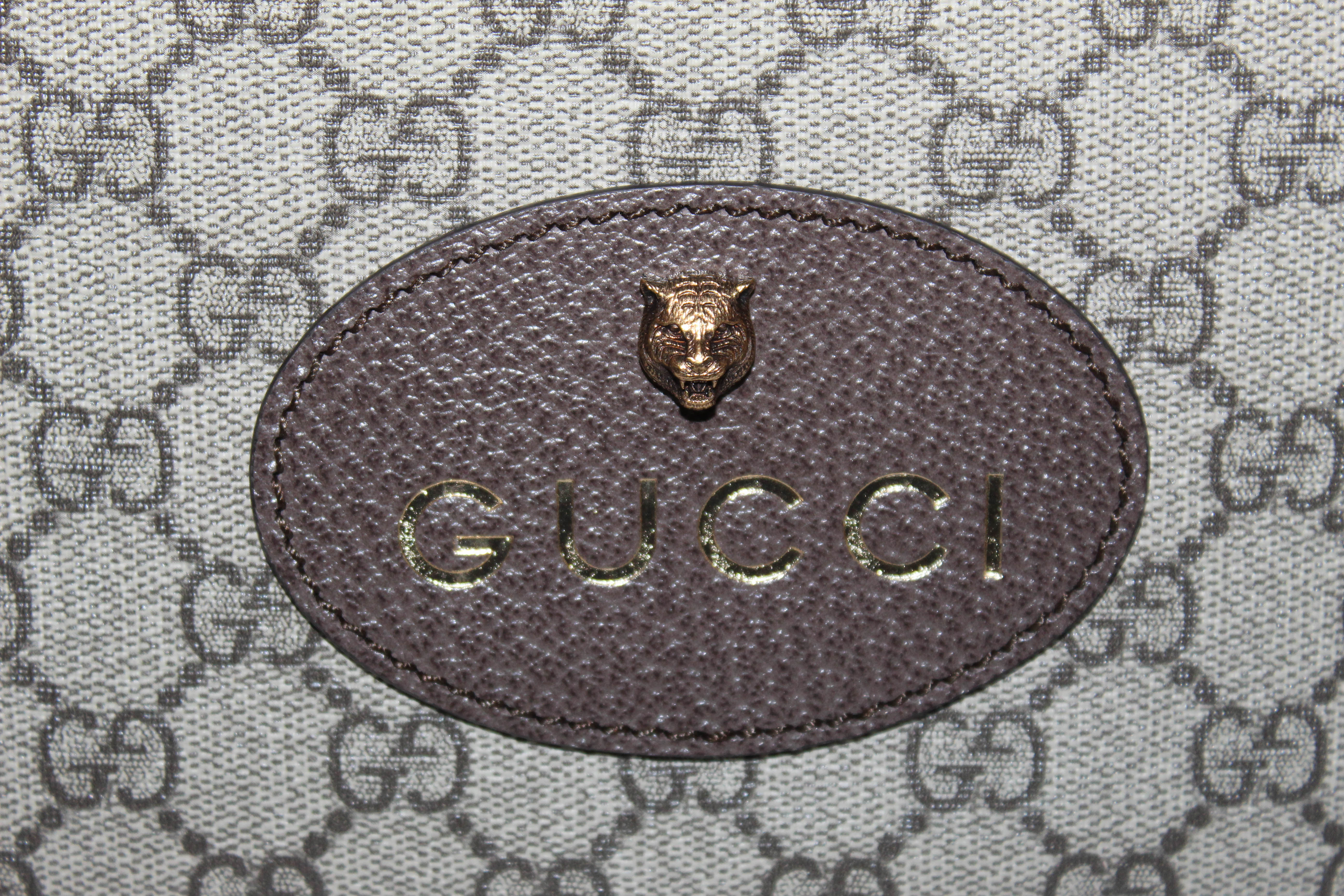 Authentic New Gucci Neo Vintage GG Supreme Messenger Bag