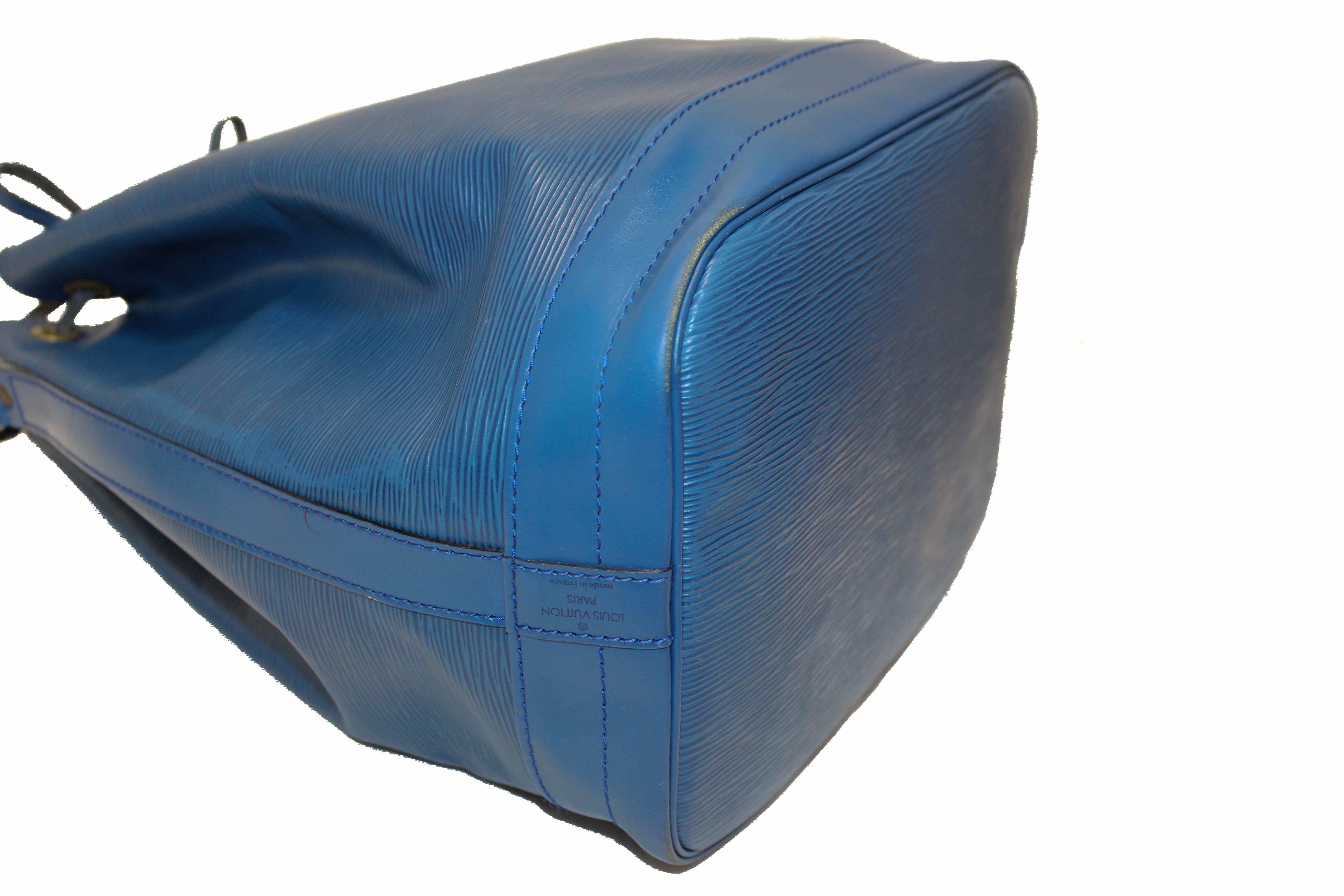 Authentic Louis Vuitton Epi Blue leather Large Noe Shoulder Bag