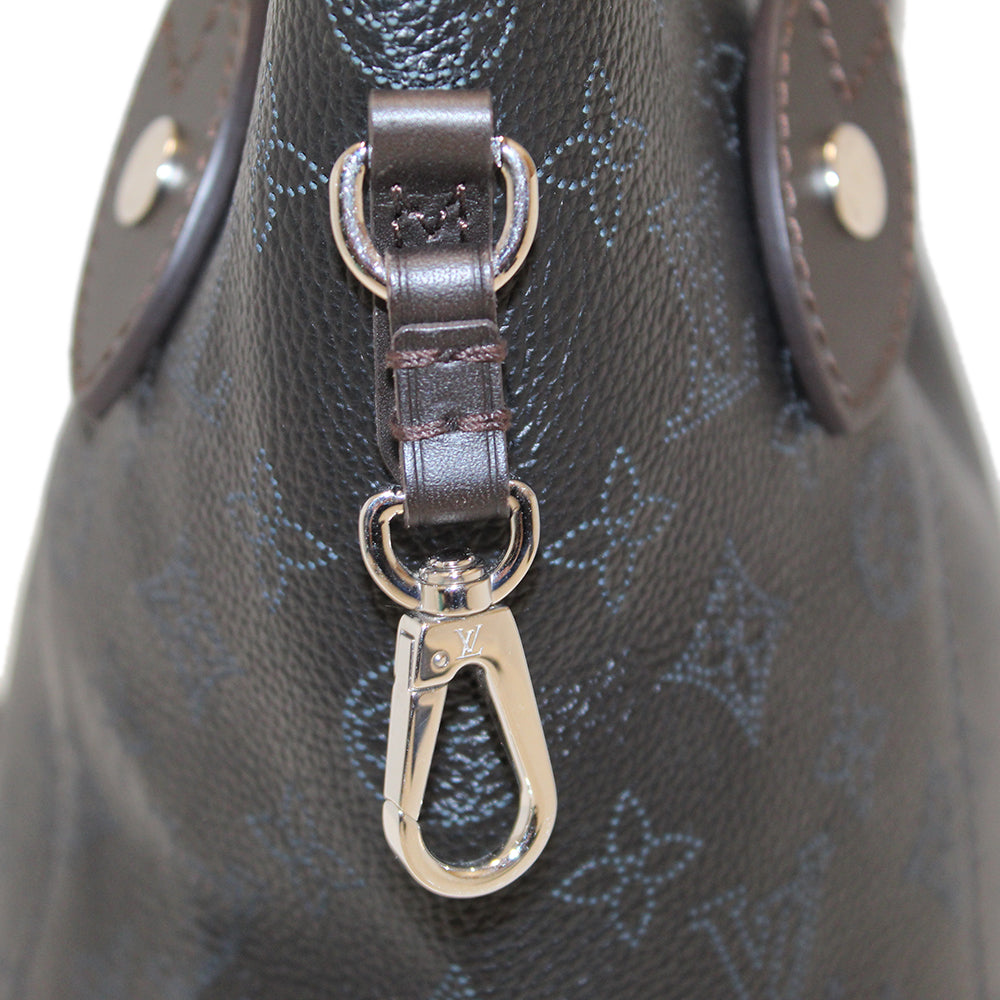 Louis Vuitton Braided Handle Hina Handbag Mahina Leather PM - ShopStyle  Shoulder Bags