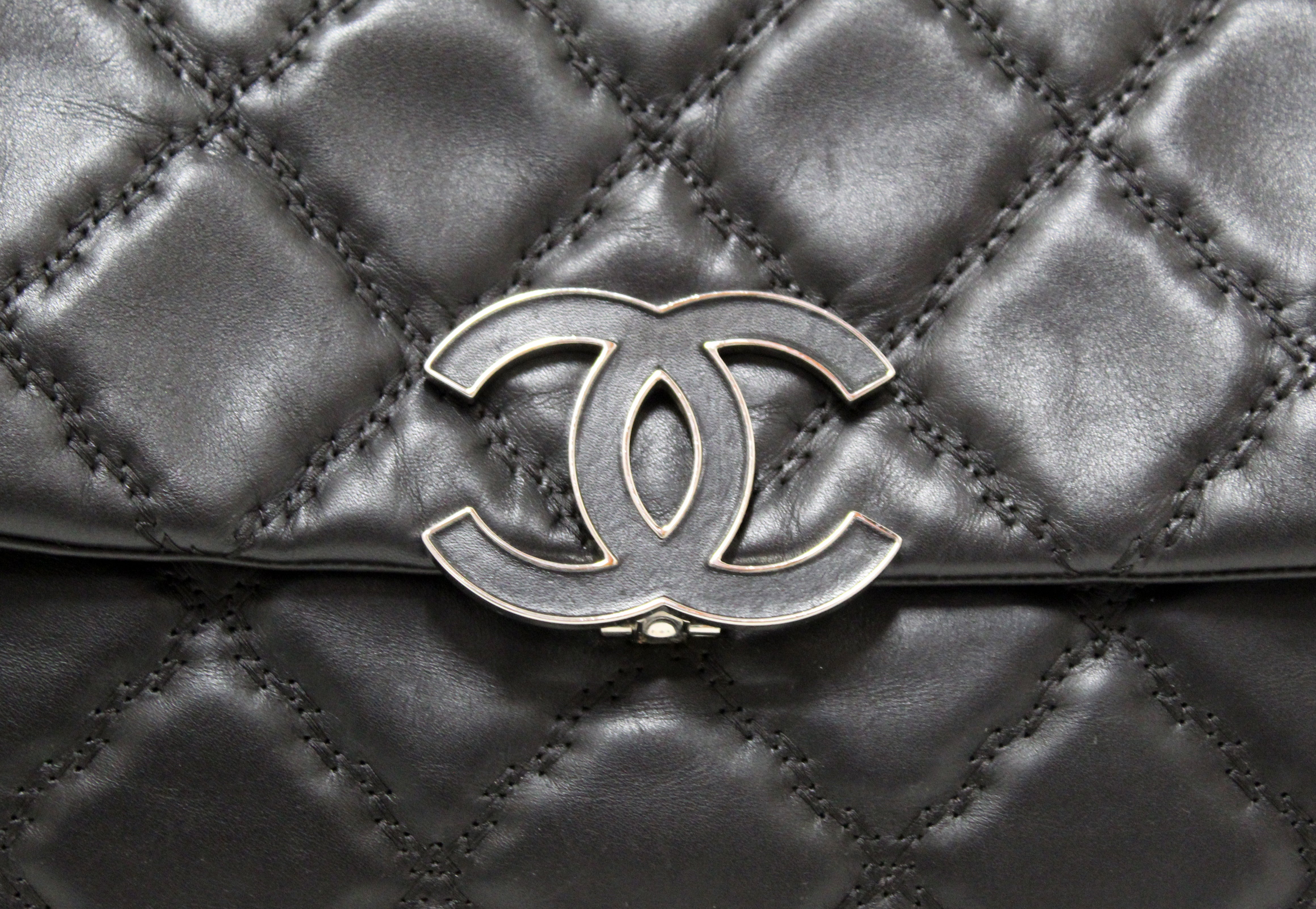 Chanel Calfskin Prestige Flap (SHG-E1WYgr) – LuxeDH