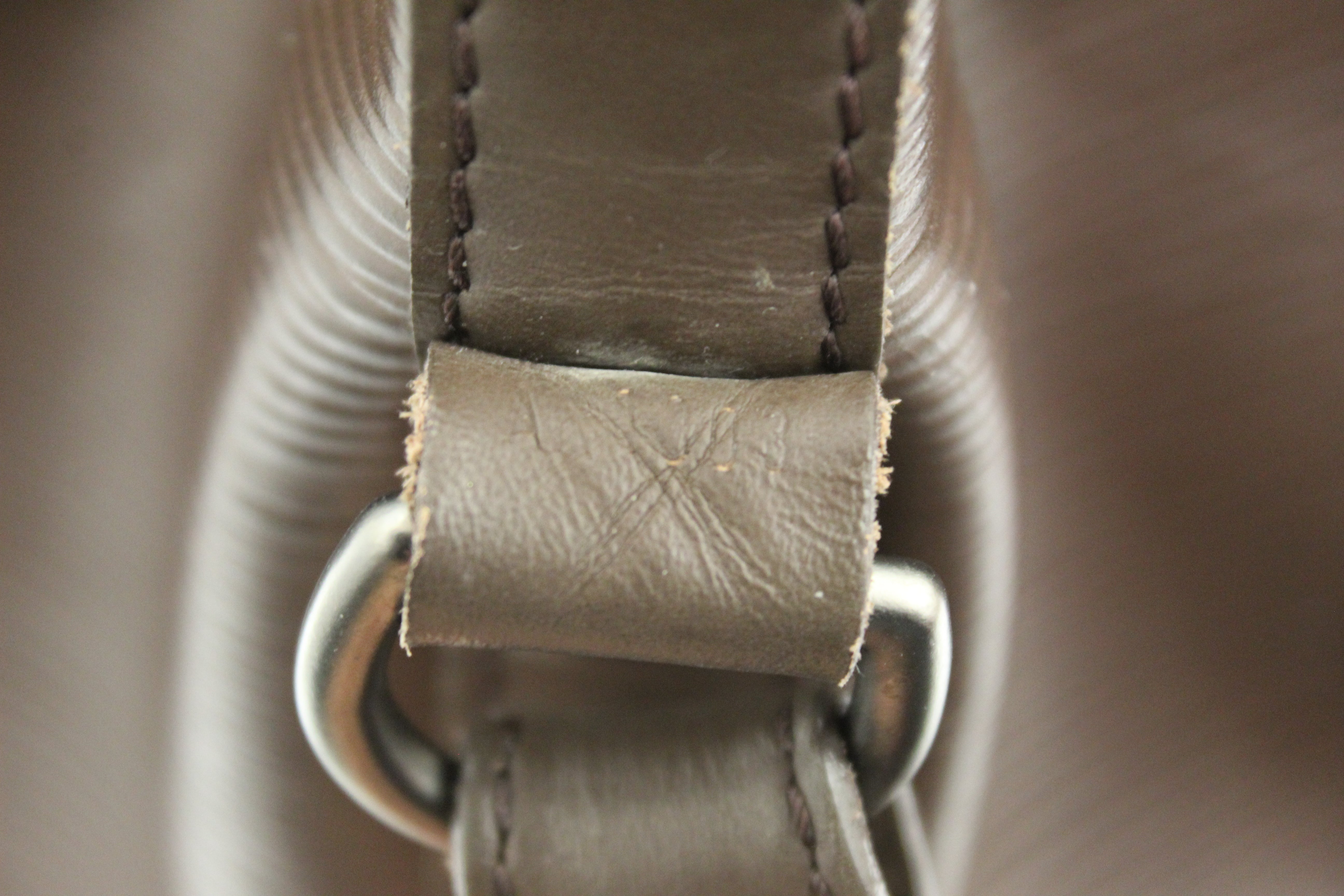 Authentic Louis Vuitton Epi Brown Leather Large Noe Shoulder Bag