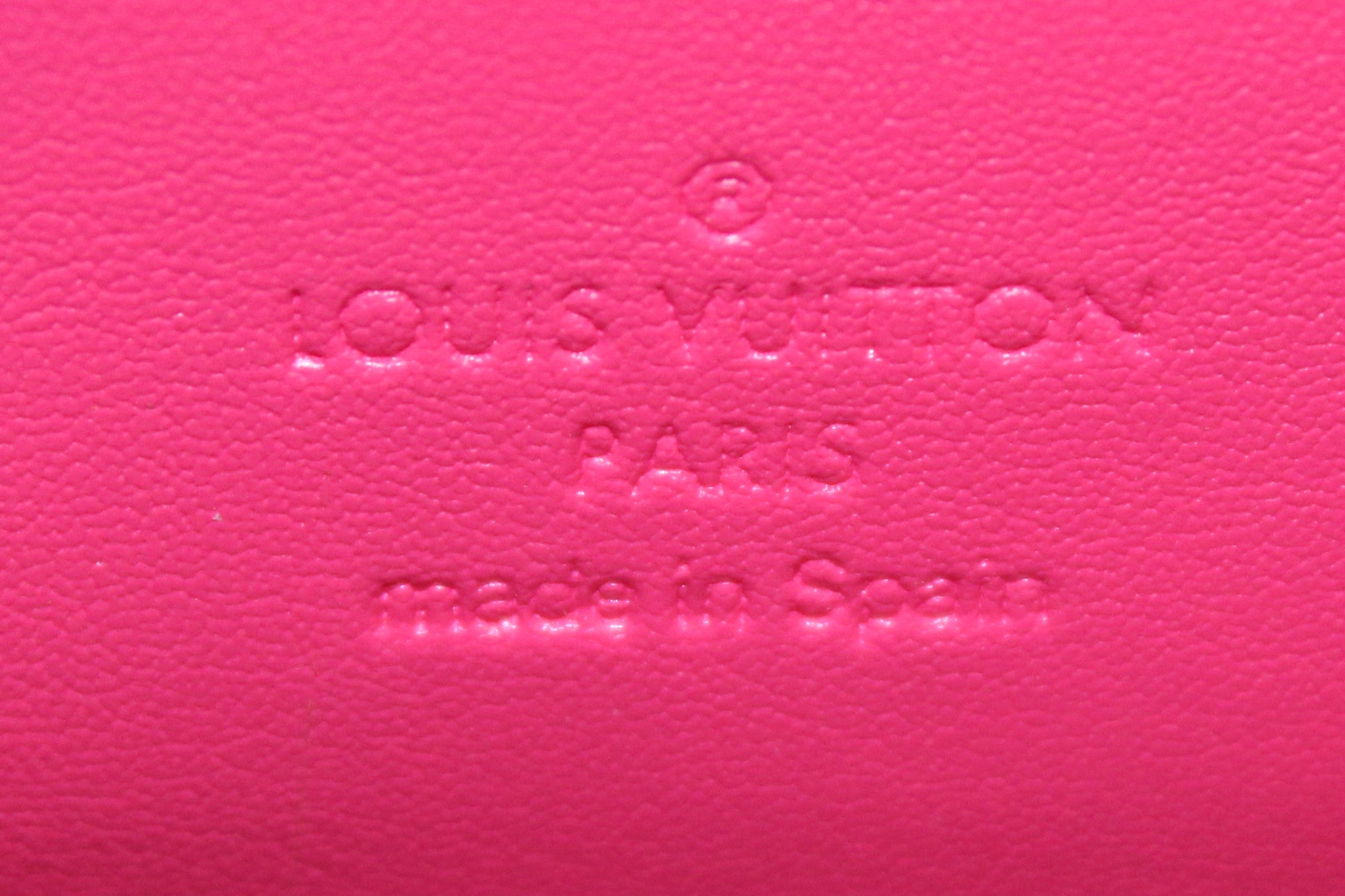New Louis Vuitton Fuchsia Hot Pink Vernis Leather Houston Shoulder Bag –  Italy Station