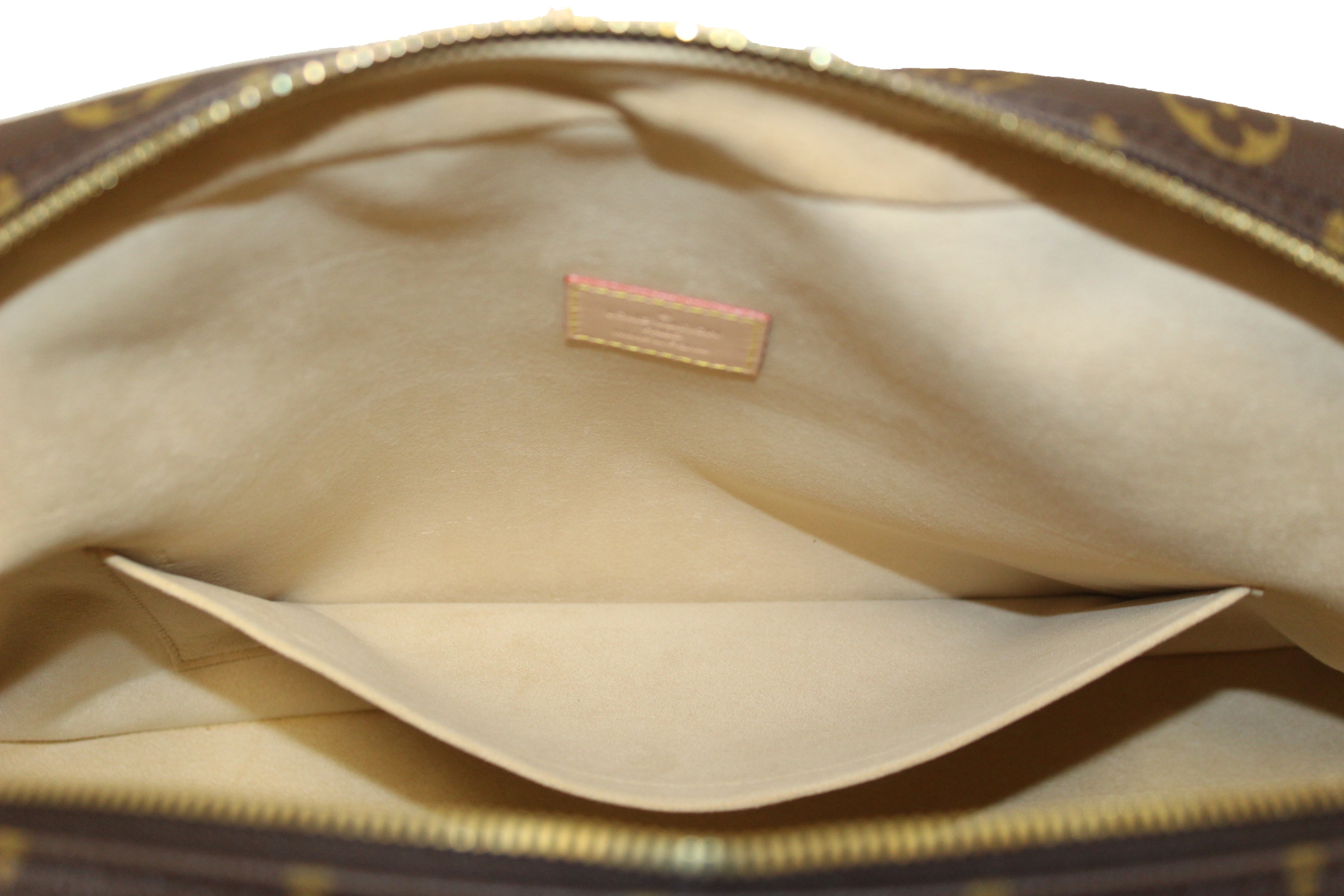 Authentic NEW Louis Vuitton Classic Monogram Manhattan GM Handbag