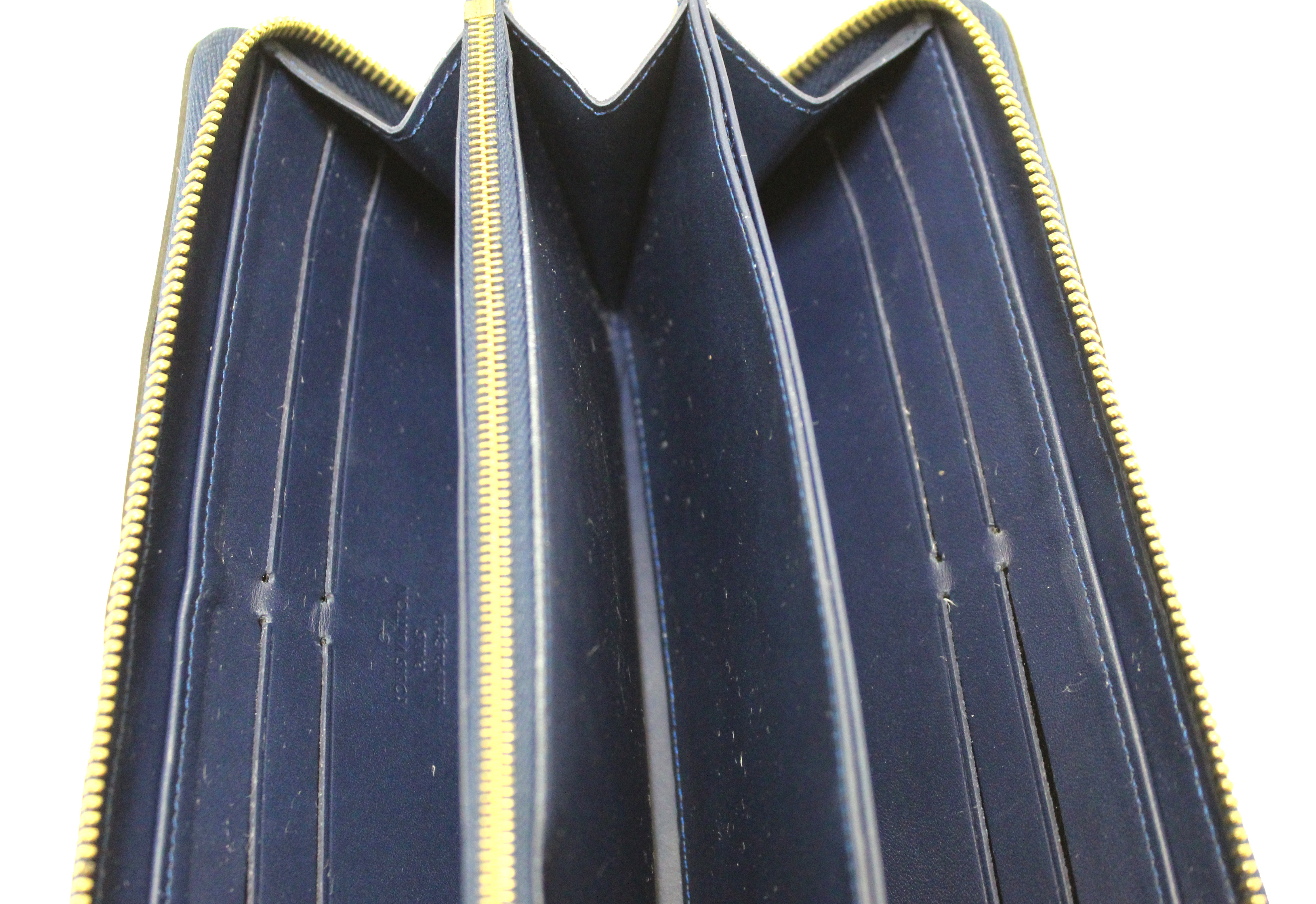Louis Vuitton Monogram Vernis Ikat Zippy Wallet Blue Leather Patent leather  ref.621454 - Joli Closet