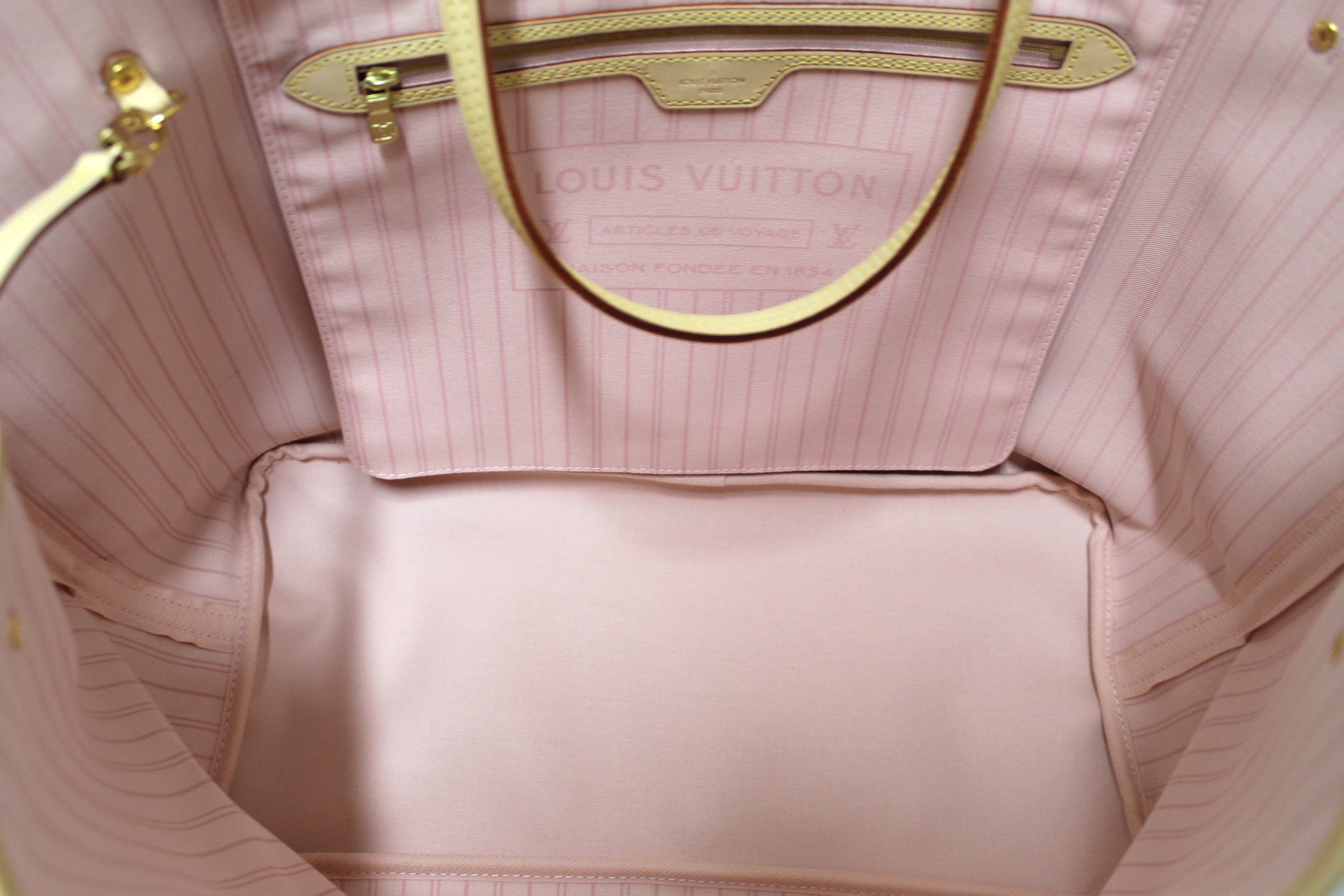 Louis Vuitton Damier Azur Neverfull PM - Neutrals Totes, Handbags -  LOU758507