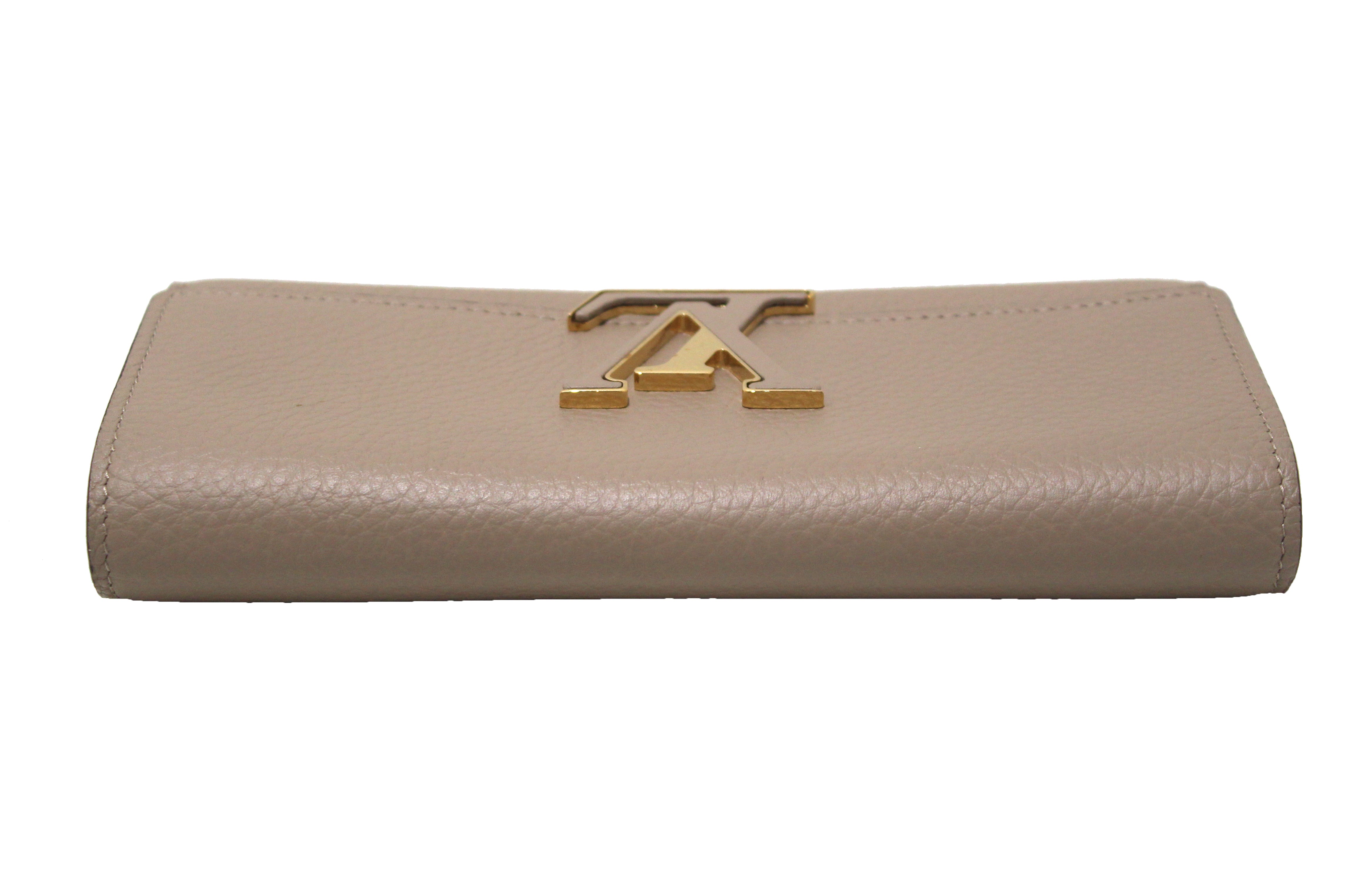 Louis Vuitton Long Wallet Capucines Galet Greige 20x11x2.5cm Free Shipping