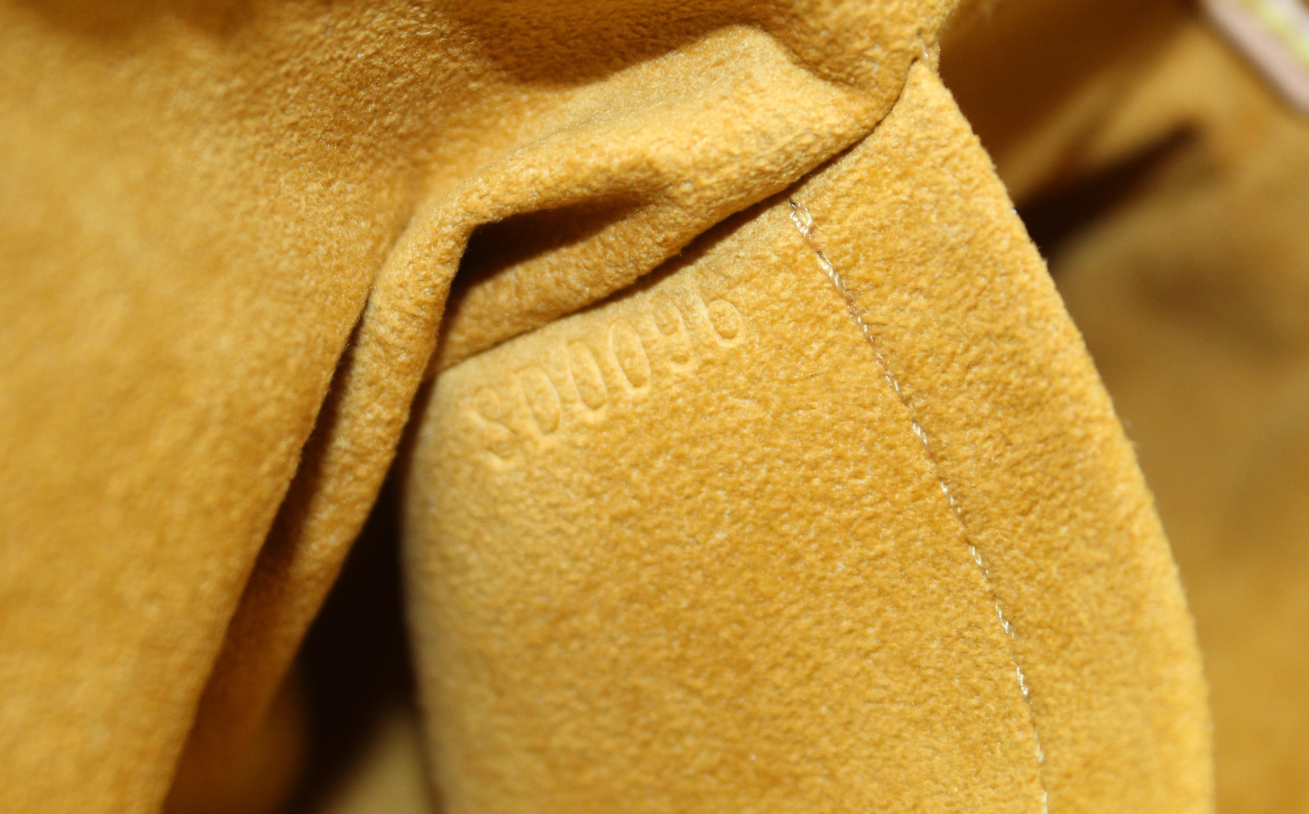 Сумка Louis Vuitton denim mini pleaty, как на @kyliejenner