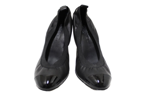 Chanel Leather And Patent CC Cap Toe Scrunch Block Heel Pumps Size 40.5