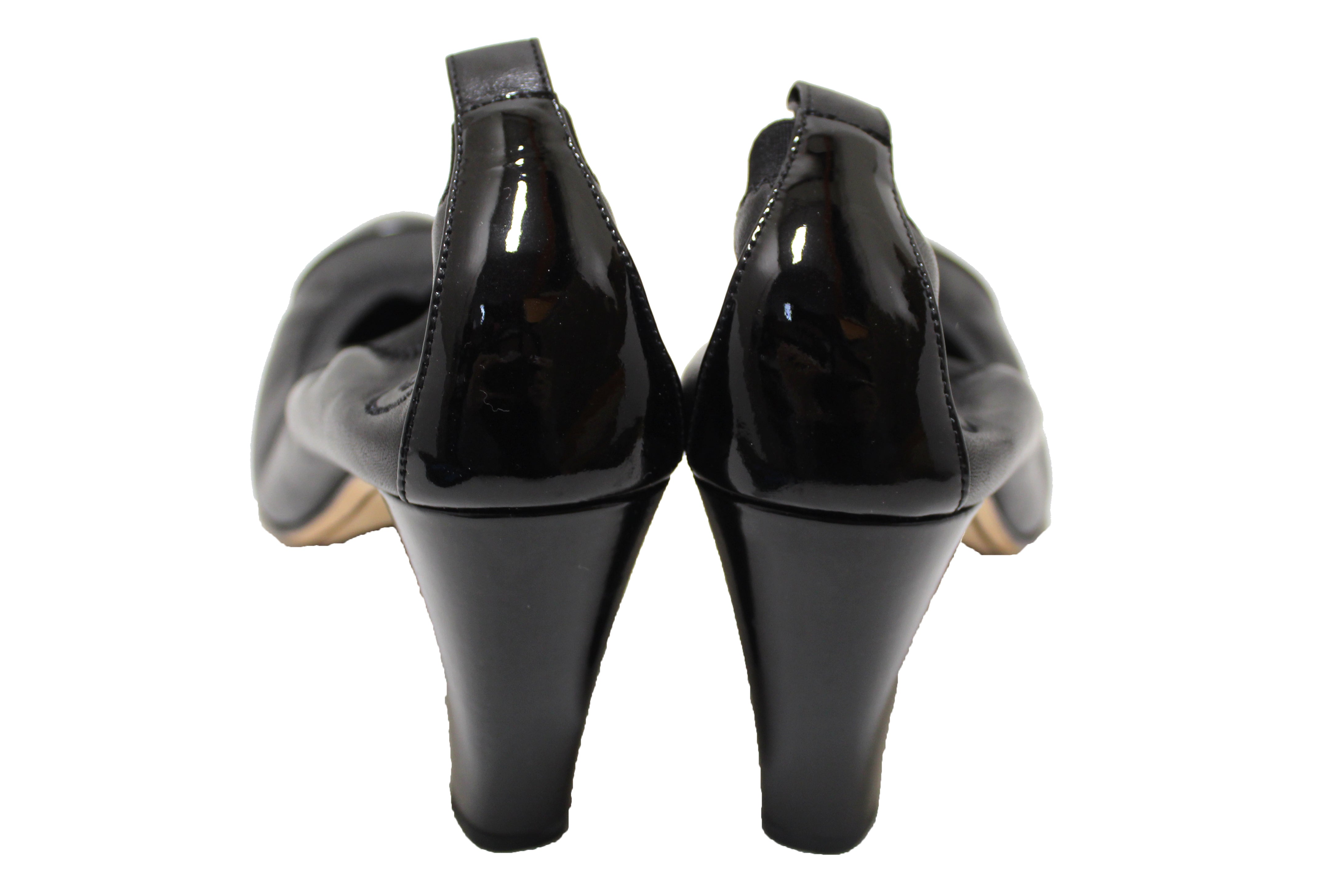 Chanel Cap Toe Pumps in Black Size 40.5 | MTYCI