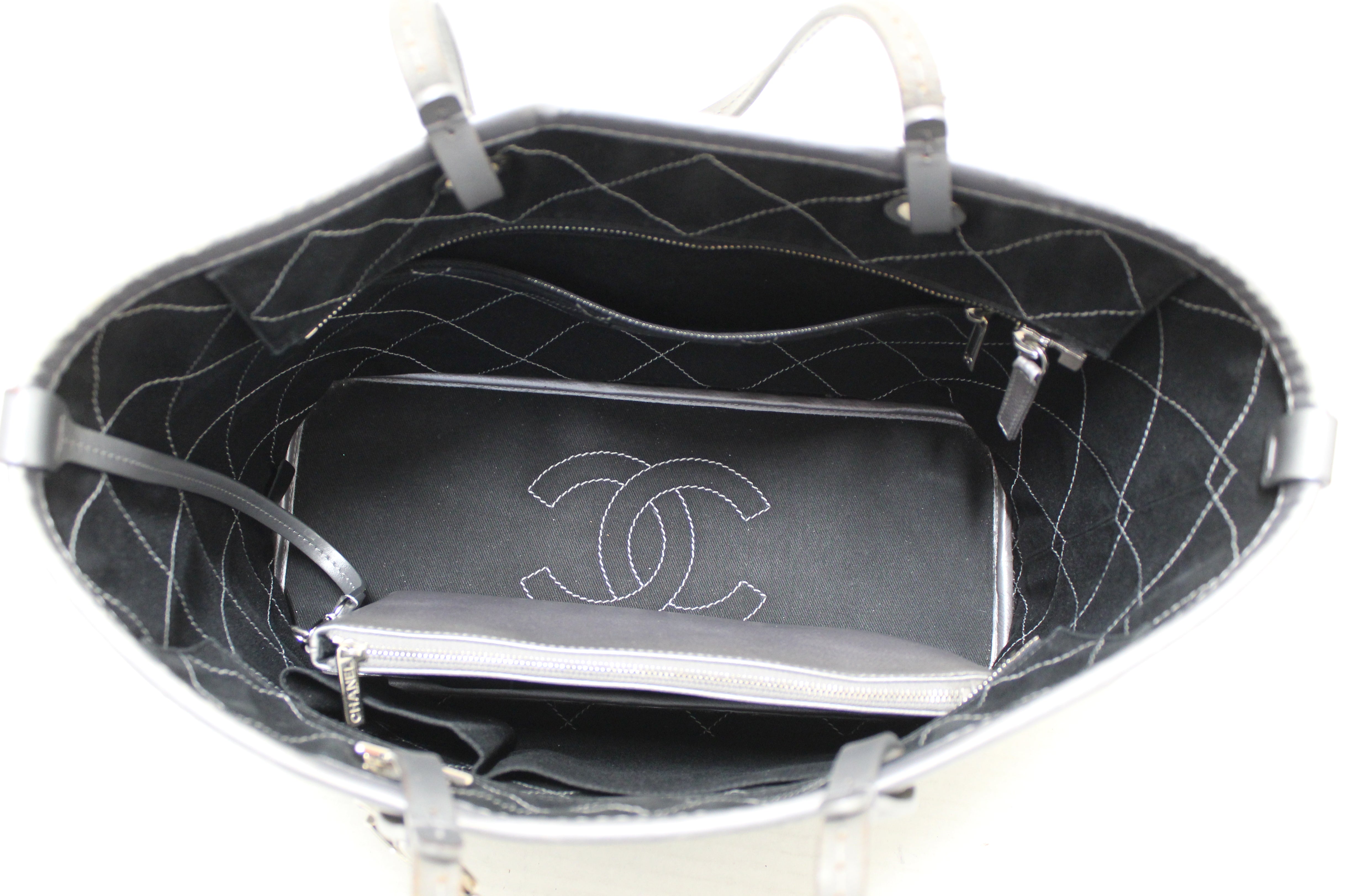 Chanel 2005-2006 Petite Shopping Tote PST SHW Silver Caviar – AMORE Vintage  Tokyo