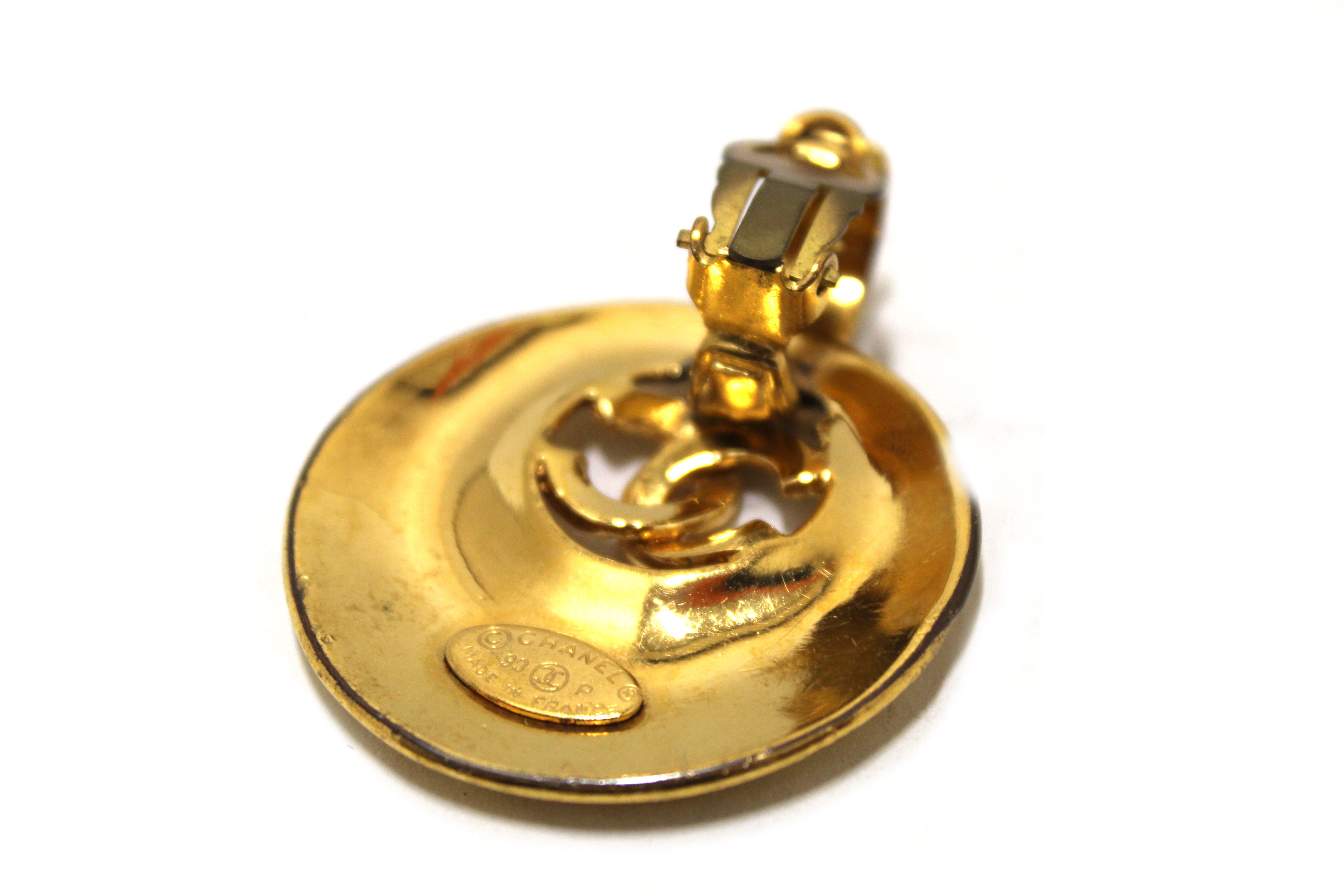 Authentic Chanel Vintage Gold Big Round CC Logo Clip On Earrings – Paris  Station Shop