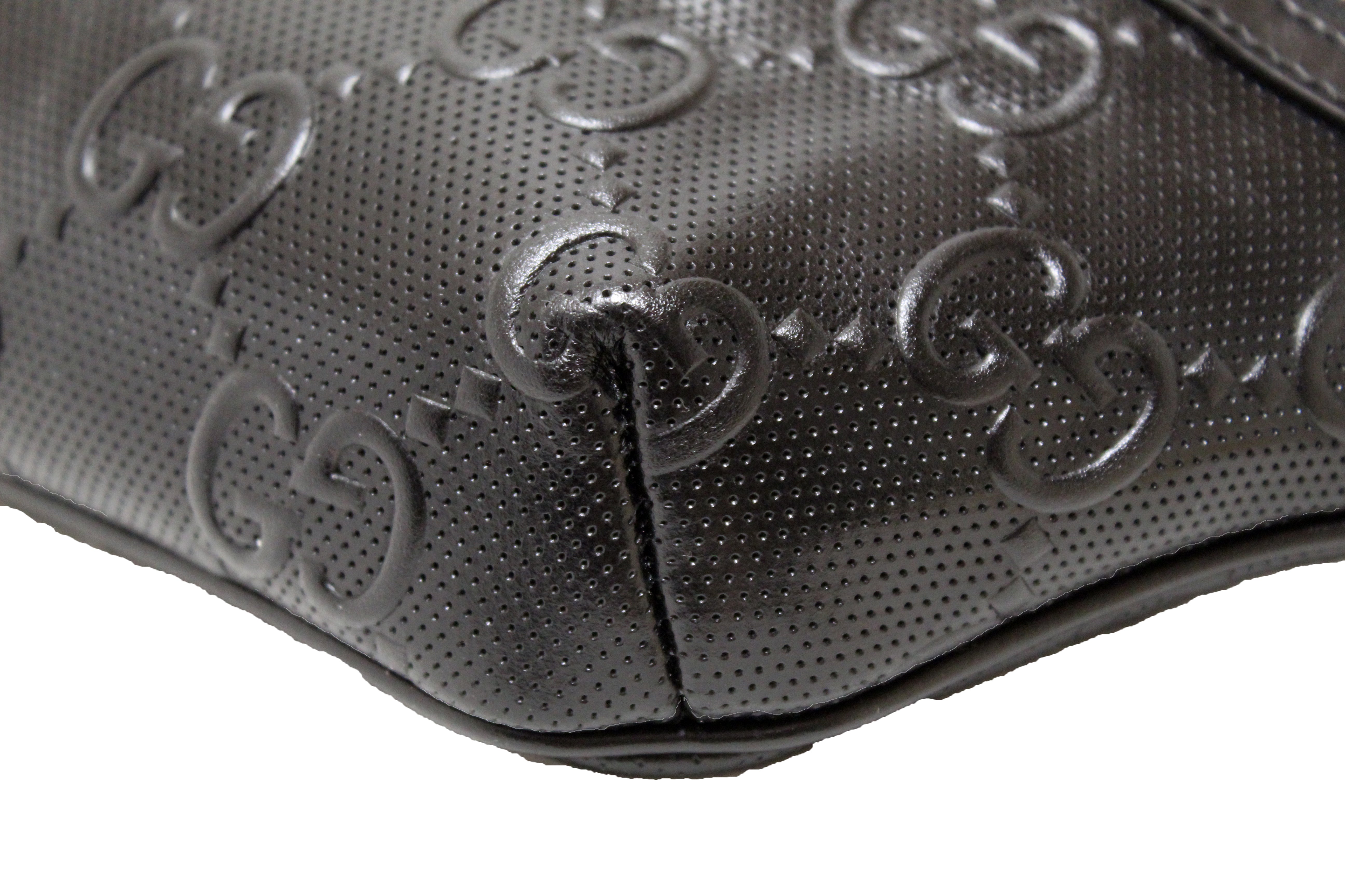Paris France February 2020 Black Studded Handbag Gucci Belt Detail – Stock  Editorial Photo © AGCreativeLab #377053624