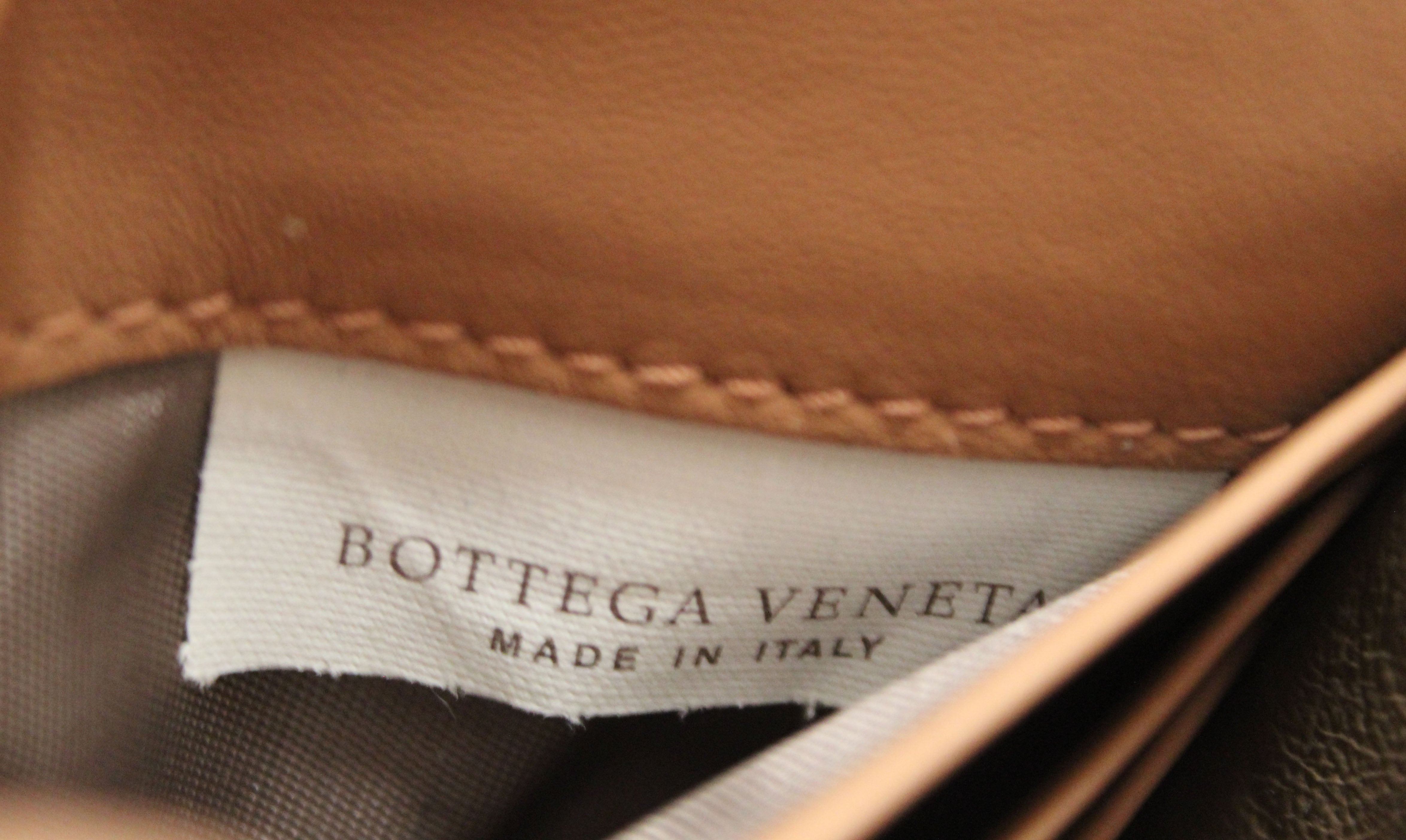 Authentic Bottega Veneta Dusty Peach Nappa Intrecciato Leather Flap Wallet
