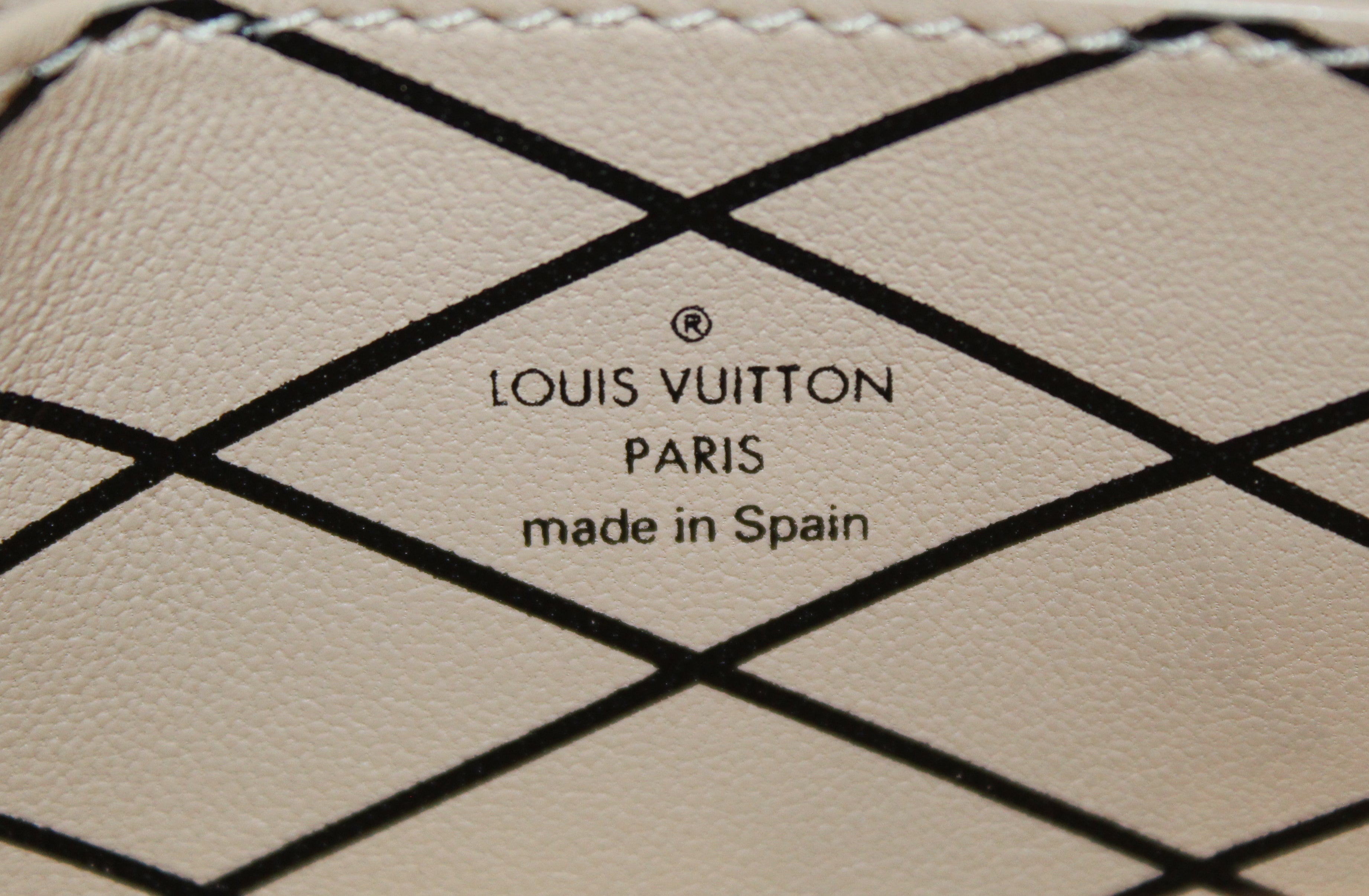 Authentic Louis Vuitton Classic Monogram Essential Trunk