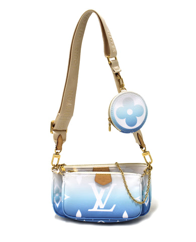 NEW Authentic Louis Vuitton Giant Monogram Summer By the Pool Blue Multi-Pochette Accessoires Bag