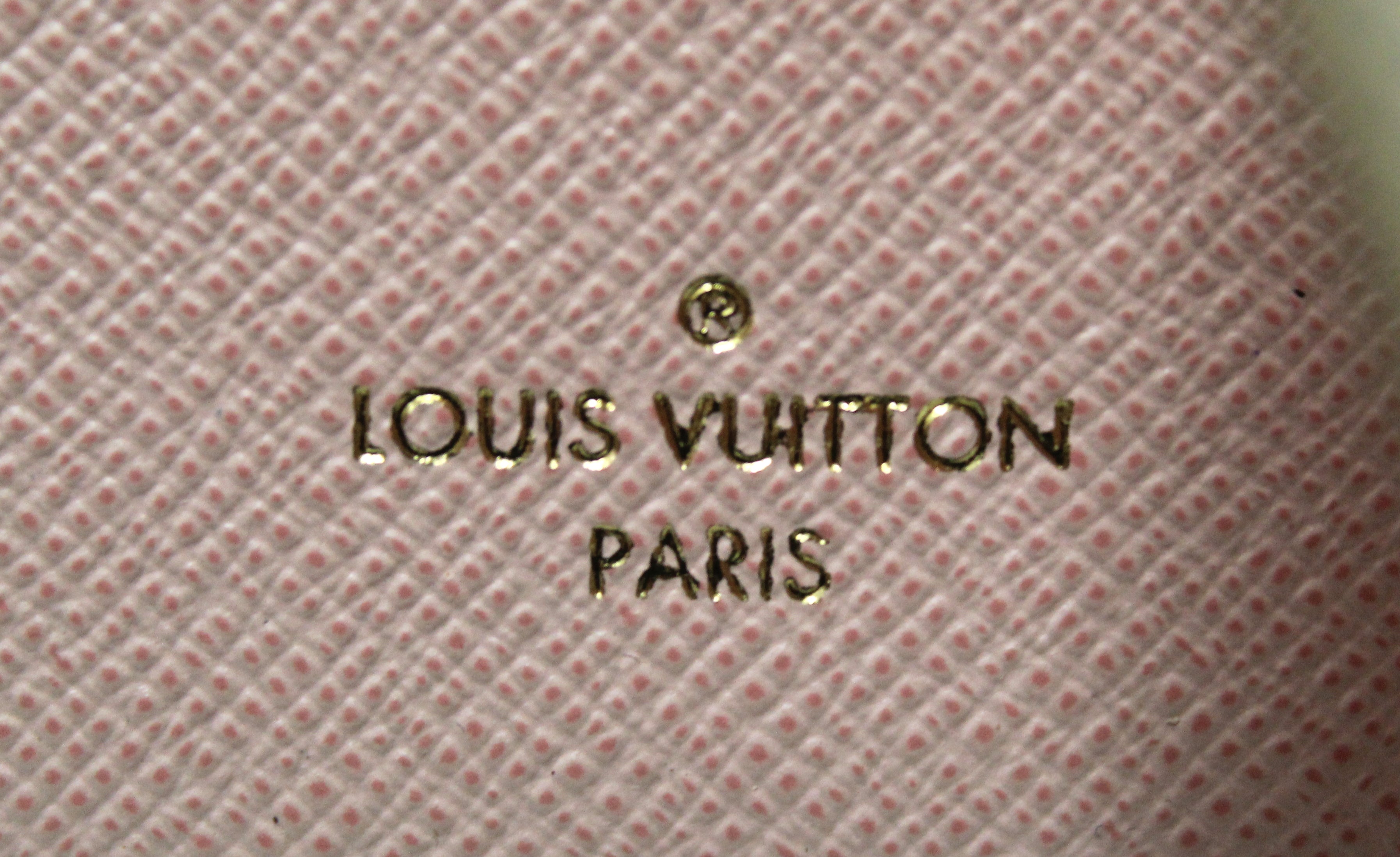 Louis Vuitton Damier Azur Yellow Leather Victorine Trifold Wallet  ref.434761 - Joli Closet