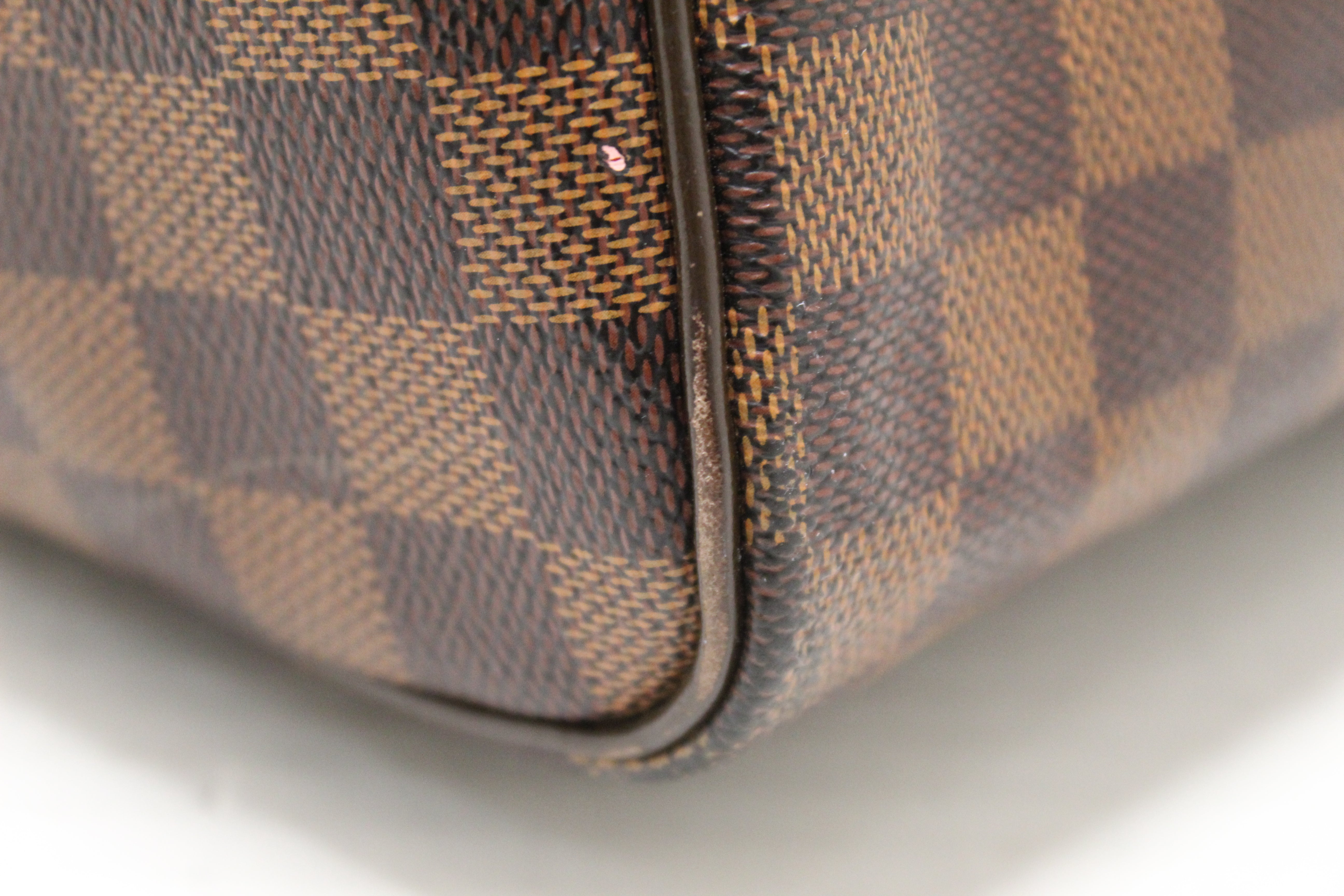 Authentic Louis Vuitton Speedy 35 Damier Ebene Handbag – St. John's  Institute (Hua Ming)