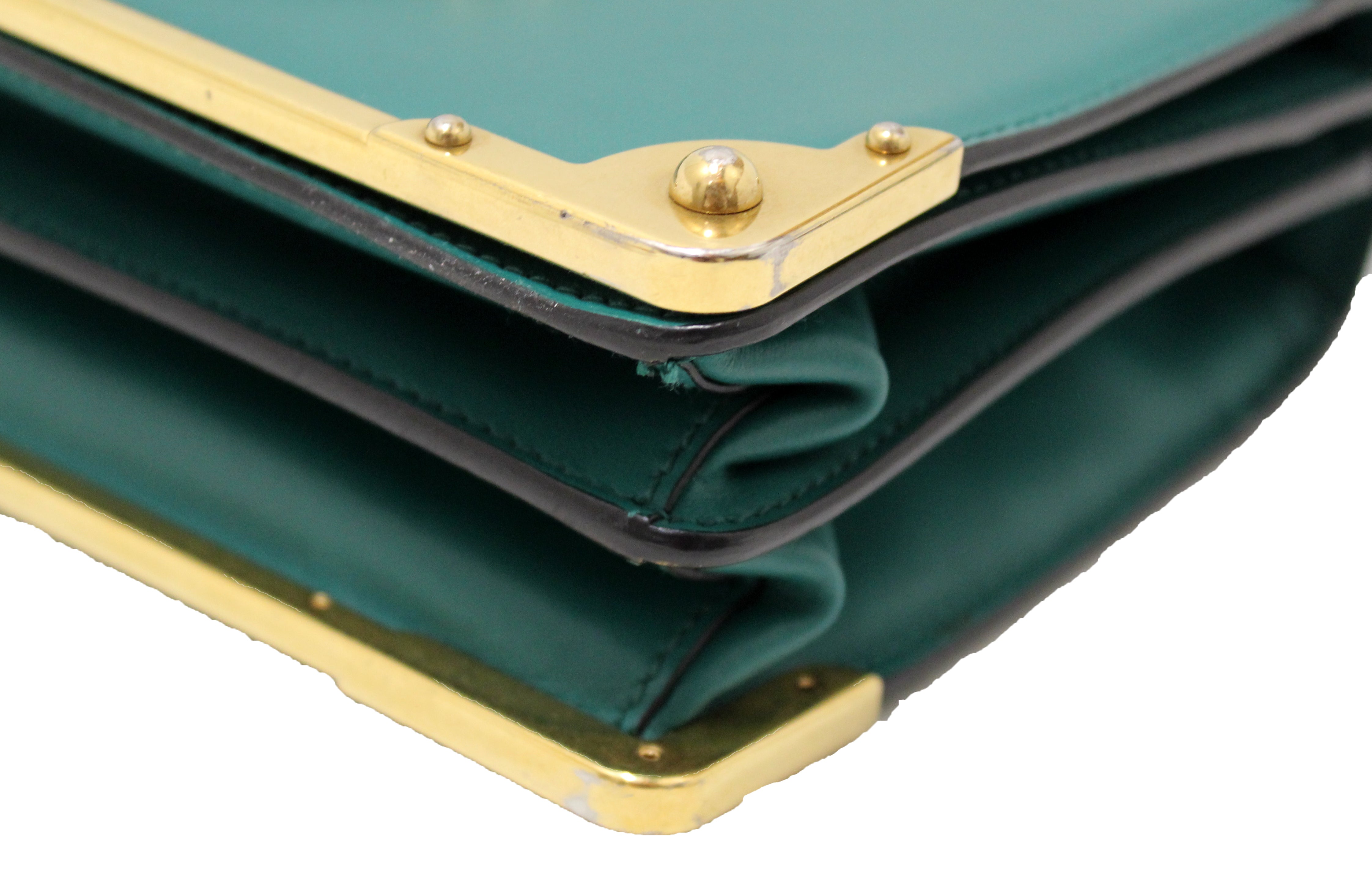 Cahier leather crossbody bag Prada Green in Leather - 25931912