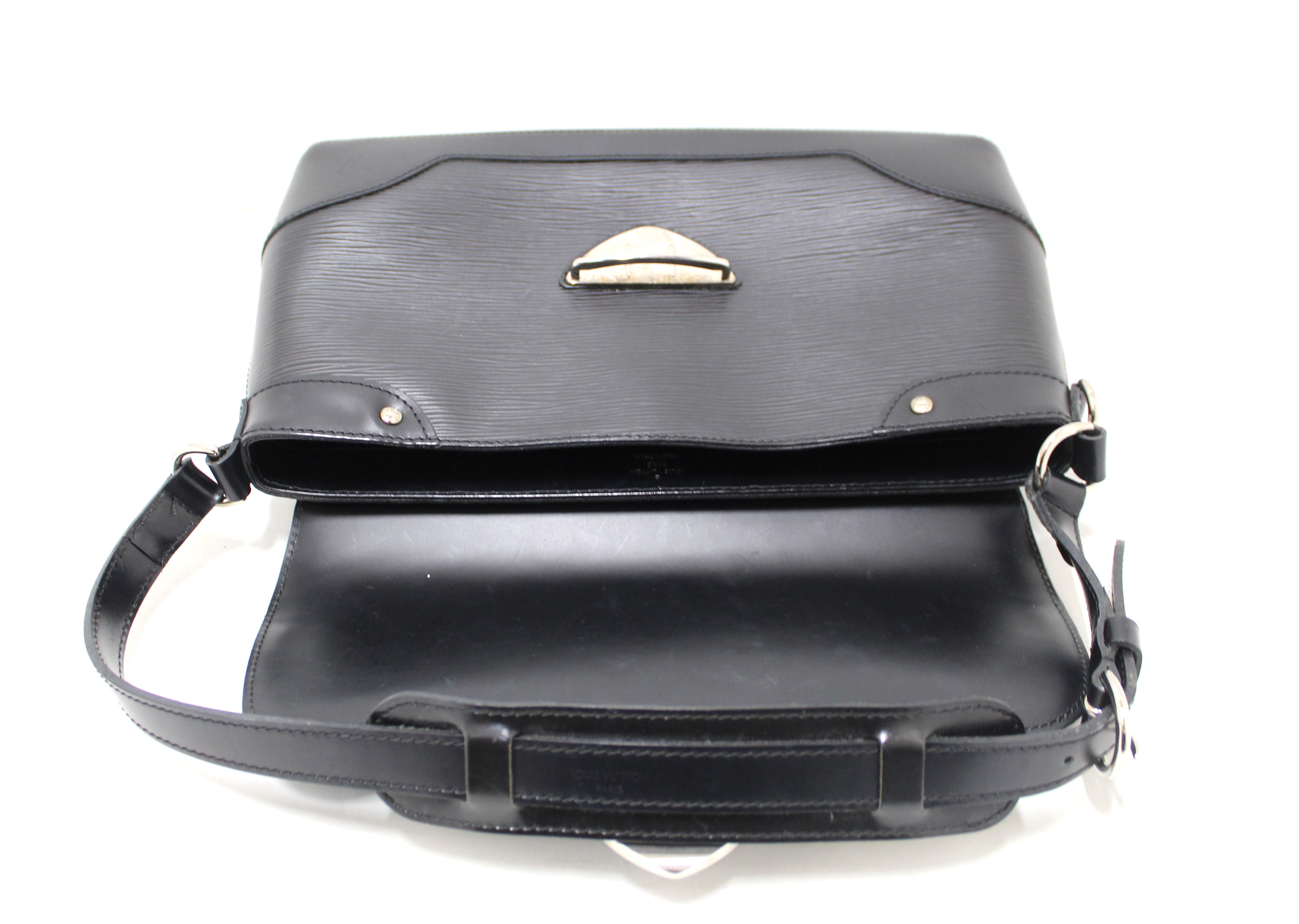 Authentic Louis Vuitton Black Epi Leather Bagatelle PM Shoulder Bag