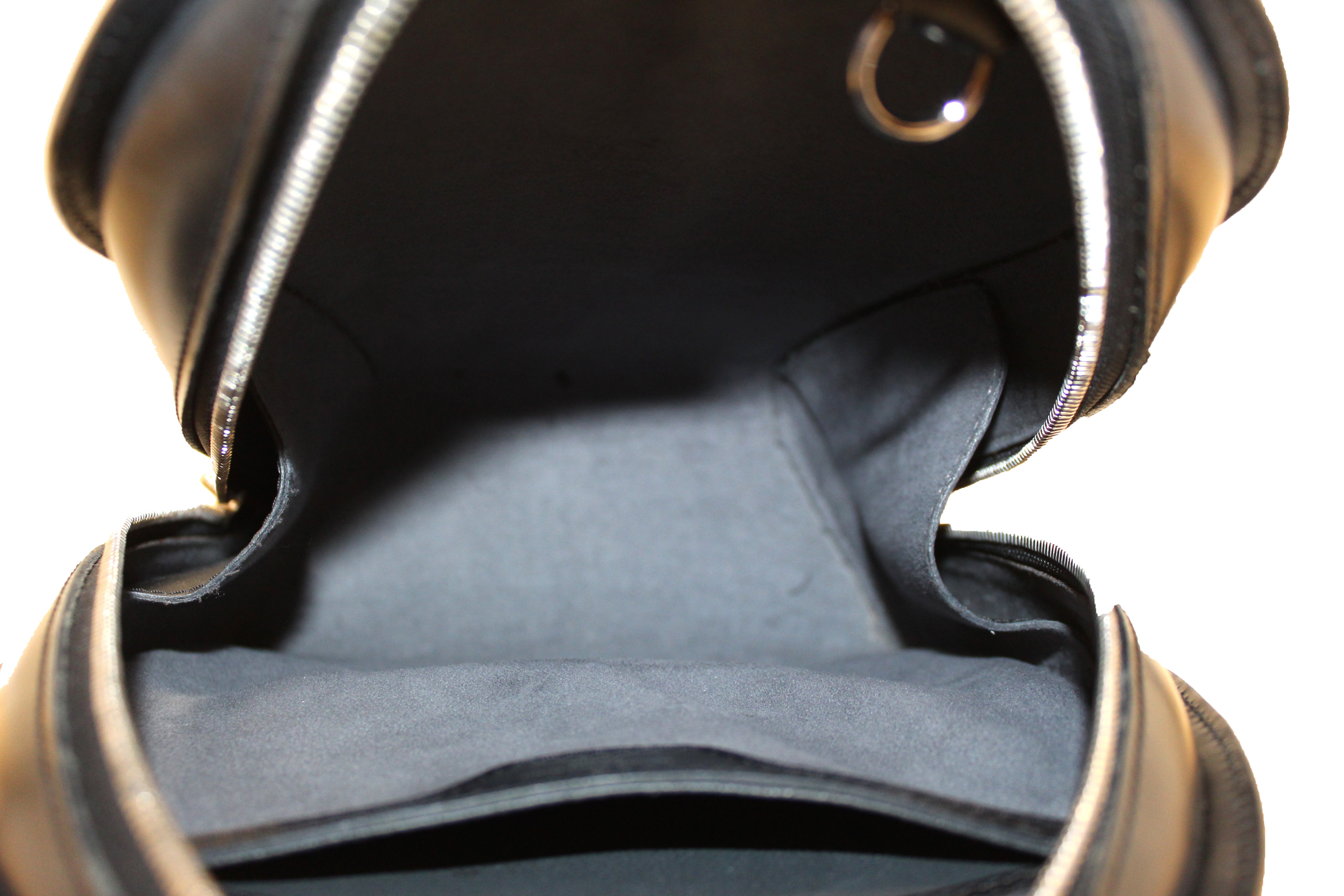 Authentic Louis Vuitton Black Epi Leather Mabillon Backpack Authentic Louis Vuitton Black Epi Leather Mabillon Backpack