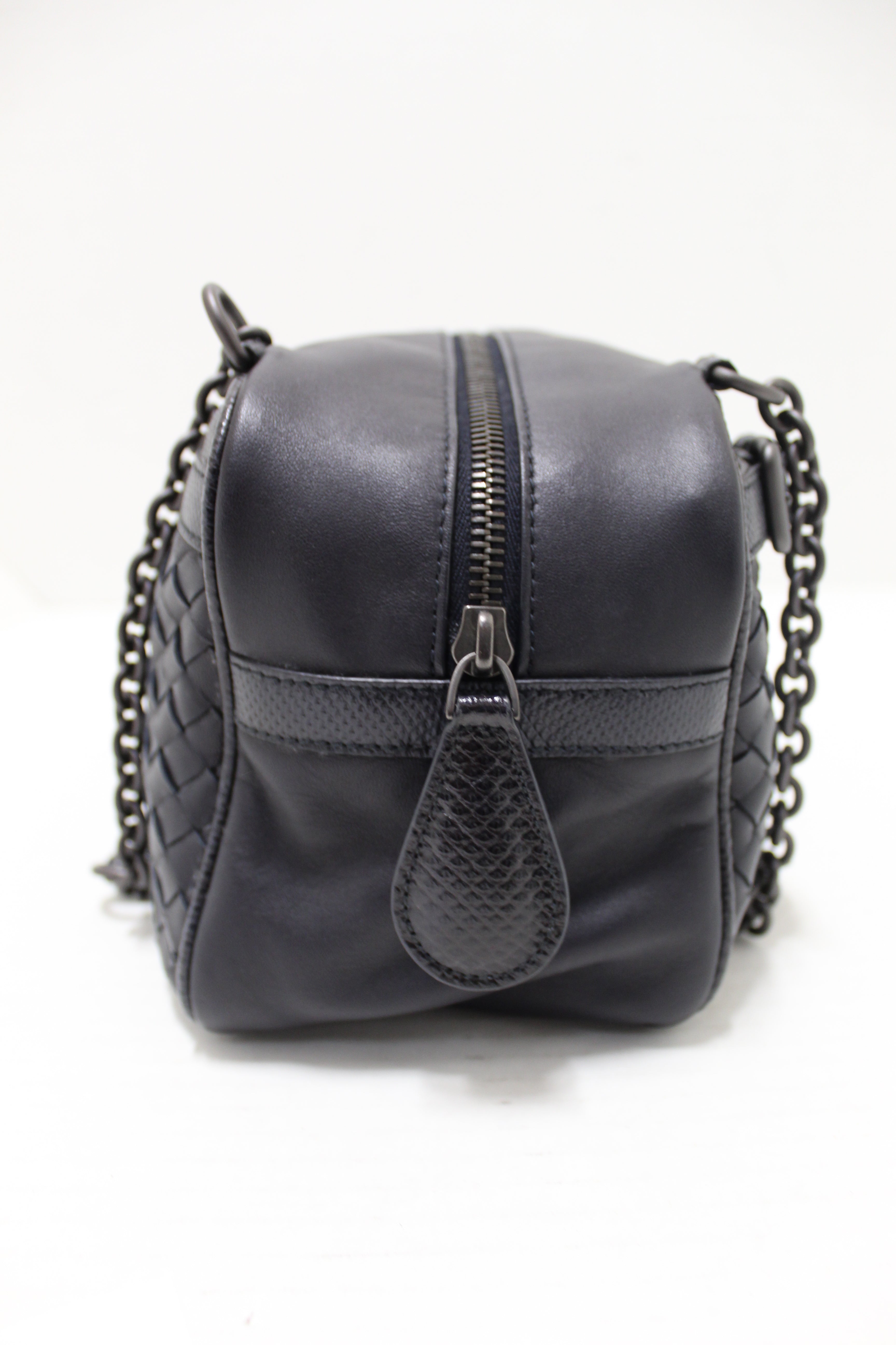 Authentic Bottega Veneta Black Nappa Intrecciato Woven Leather Double Chain Shoulder Bag