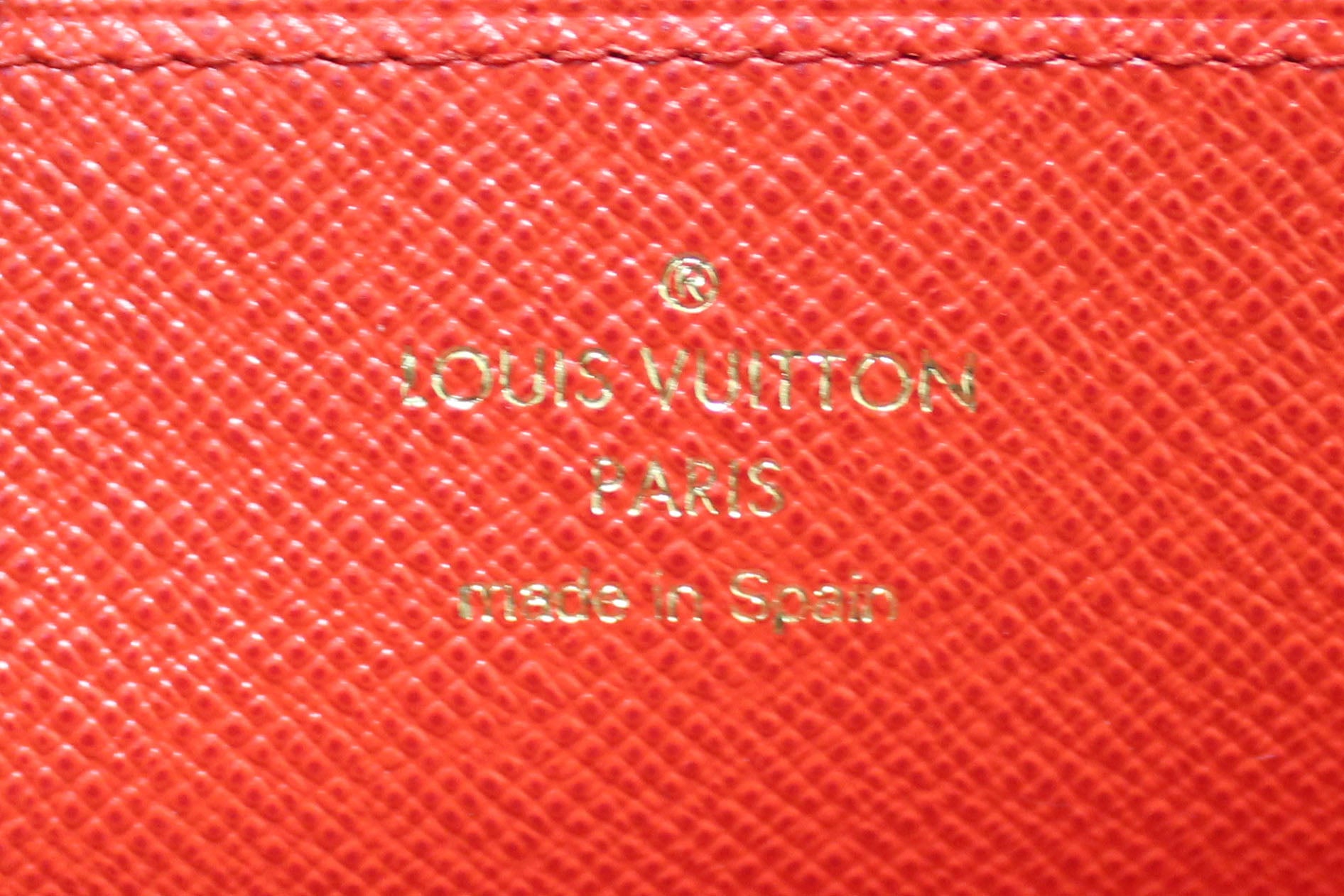 LOUIS VUITTON (made in Spain). ZIPPY wallet in monogramm…