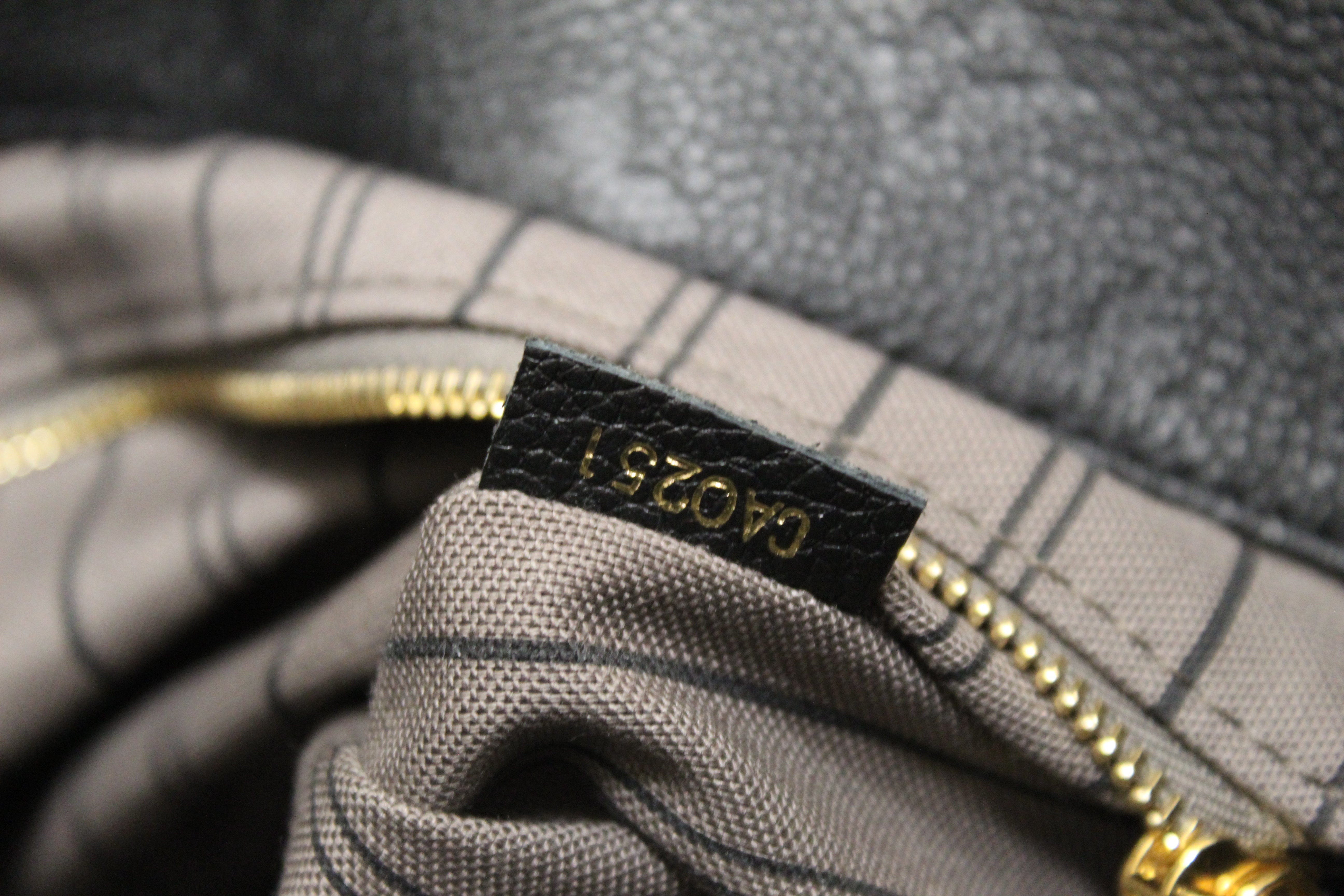Authentic Louis Vuitton Black Empreinte Leather Artsy MM Hobo Bag