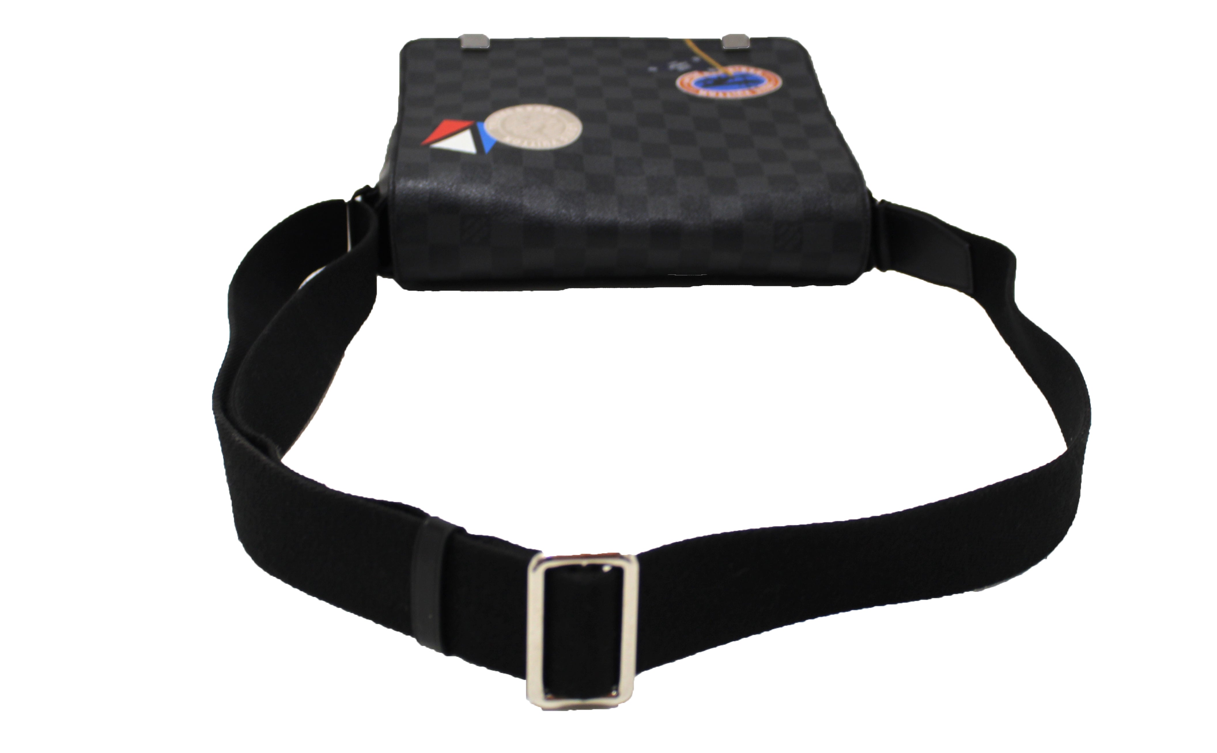 Louis Vuitton District NM Messenger Bag Limited Edition Damier Graphite  Pixel PM at 1stDibs