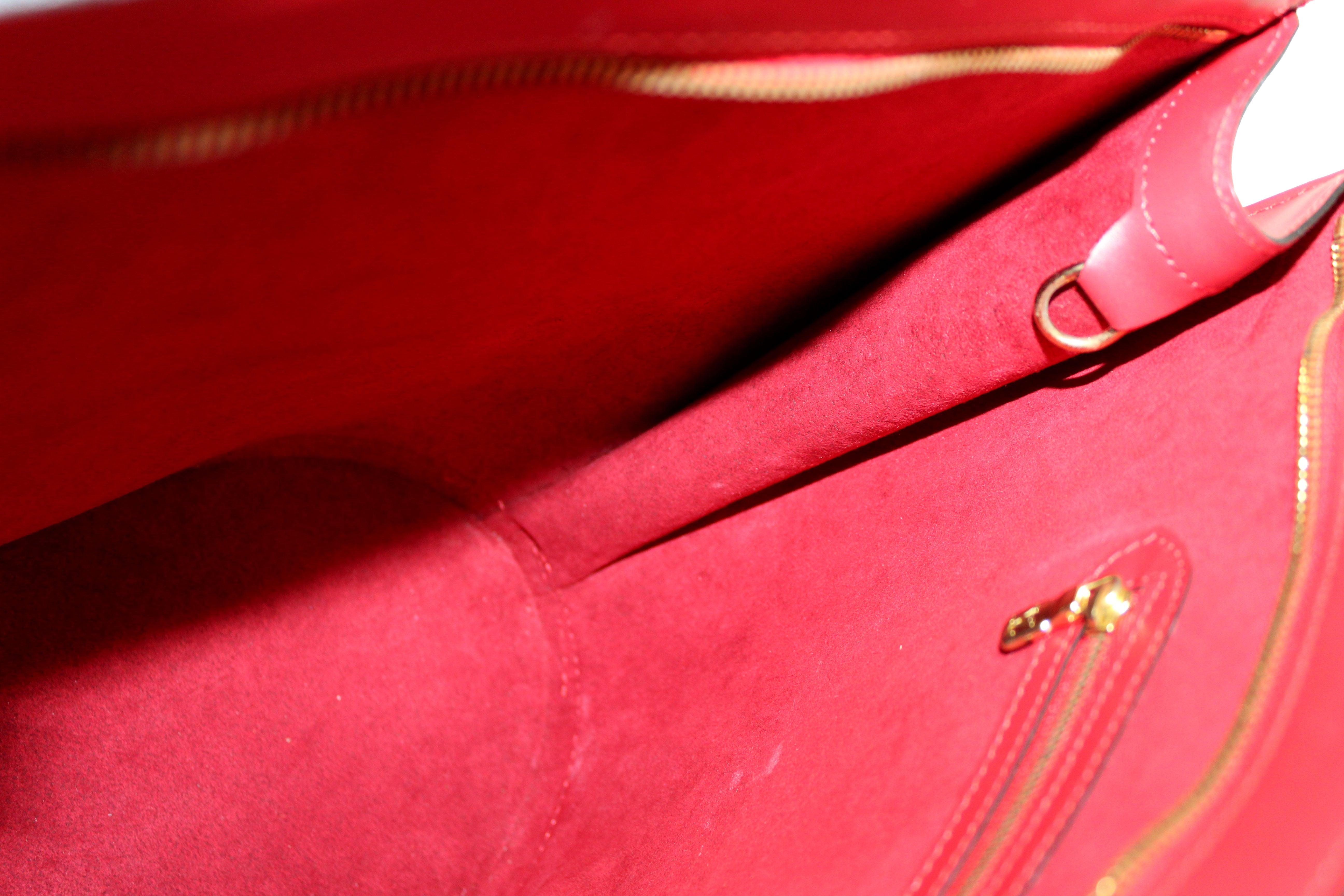 Authentic Louis Vuitton Red Epi Leather St Jacques GM Shoulder Bag
