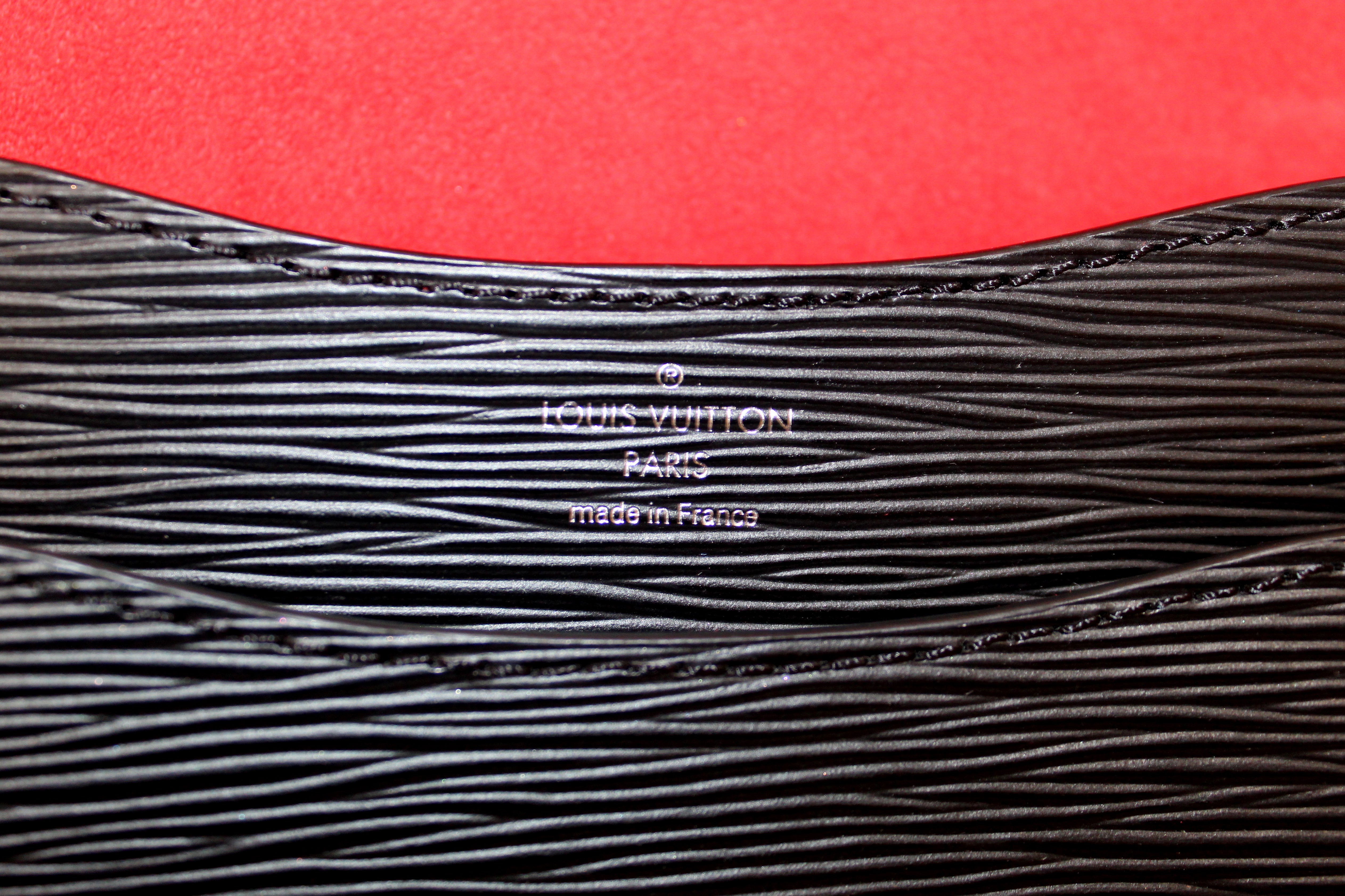 Louis Vuitton Messenger EPI Noir Neo Monceau Hand Shoulder 2 Way Bag Preowned