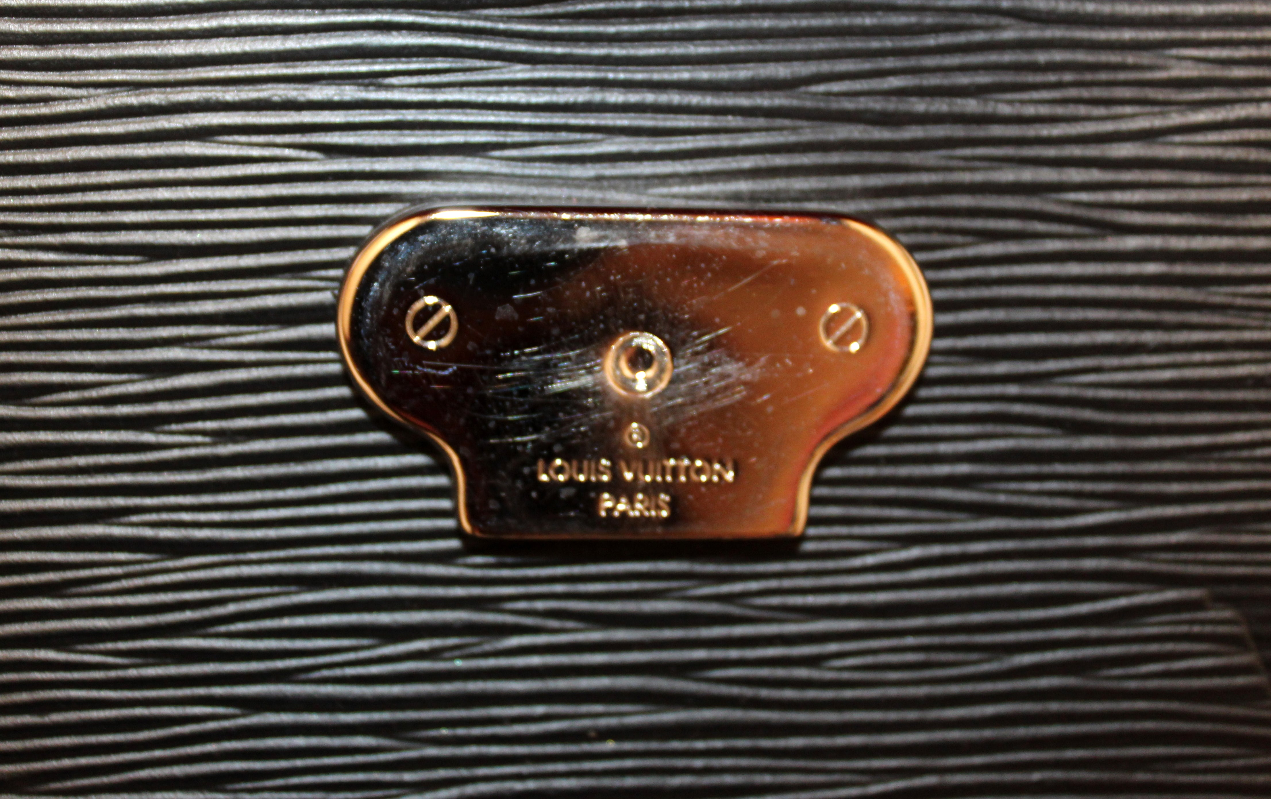 Louis Vuitton messenger Epi Noir Neo Monceau Hand Shoulder 2 Way Bag P –  Debsluxurycloset