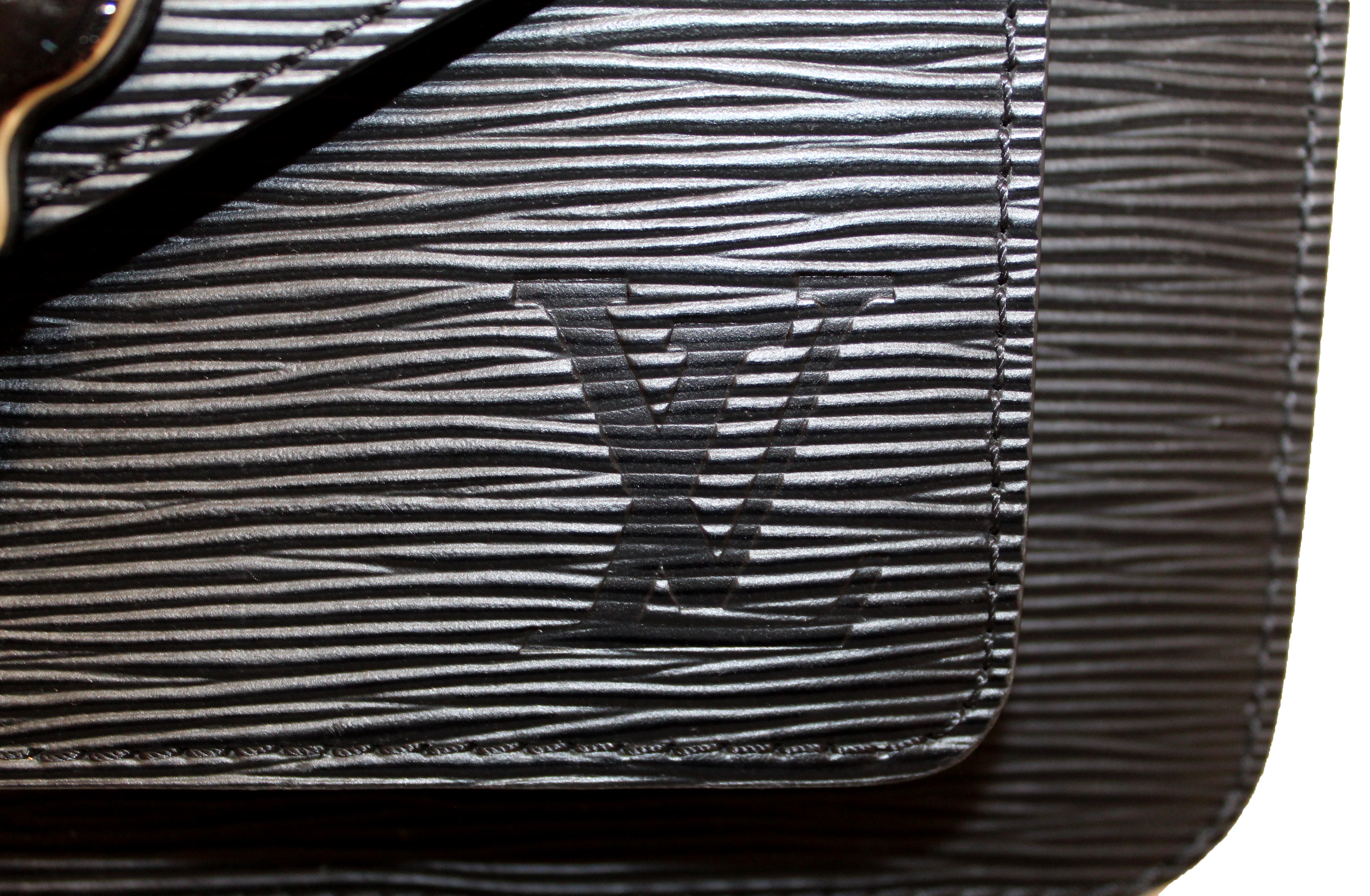 Authentic Louis Vuitton Black Epi Leather Neo Monceau Messenger
