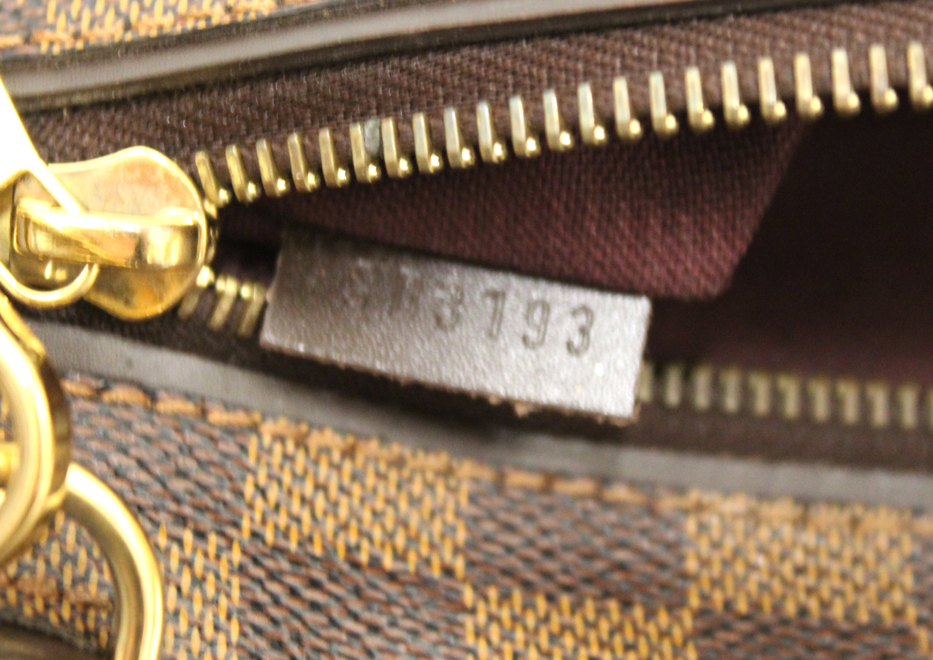 Authentic Louis Vuitton Damier Ebene Hoxton GM Messenger Bag