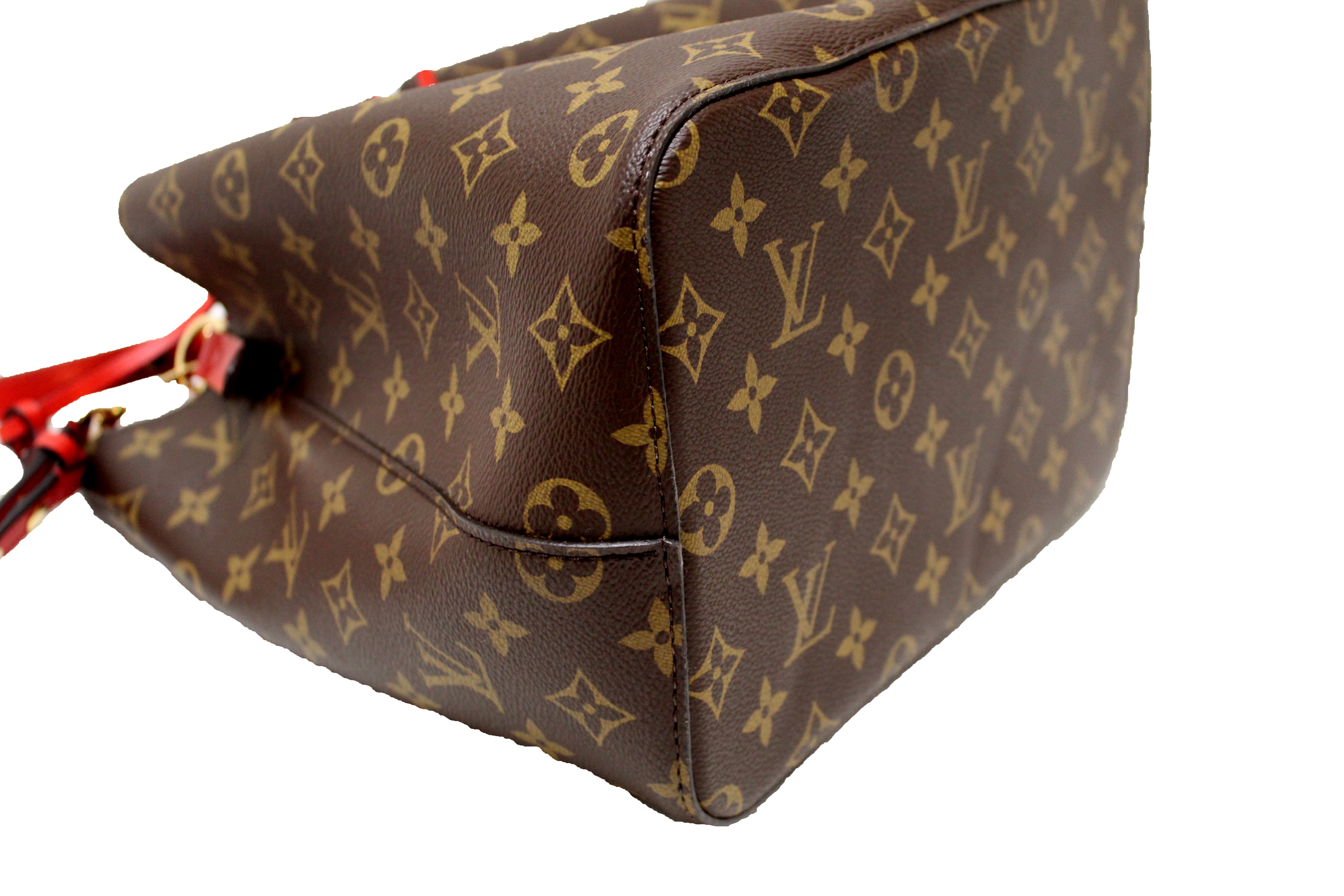 Classic Brown Louis Vuitton Handbag with red lining