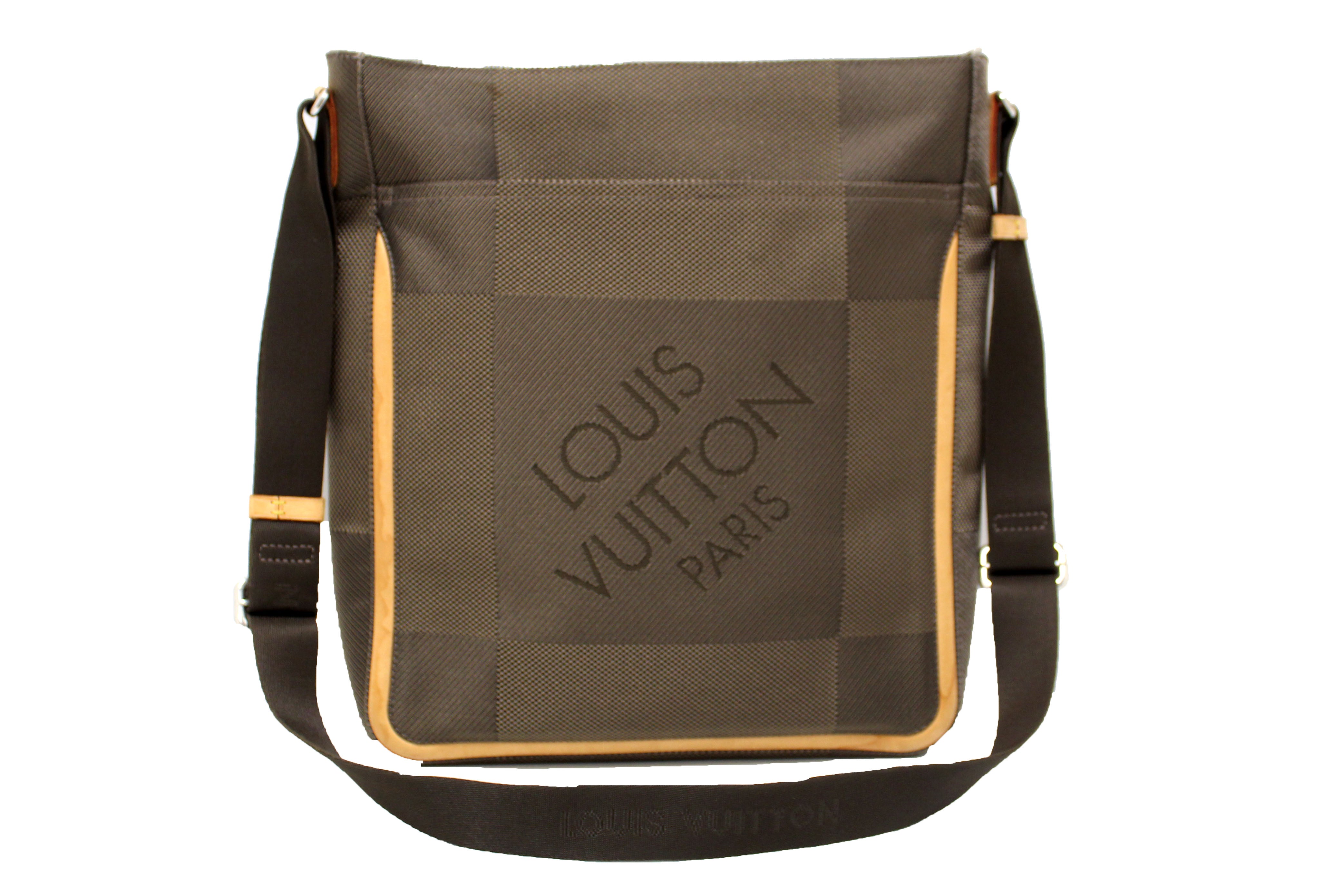 Louis Vuitton, Bags, Louis Vuitton Messenger Laptop Bag Authentic