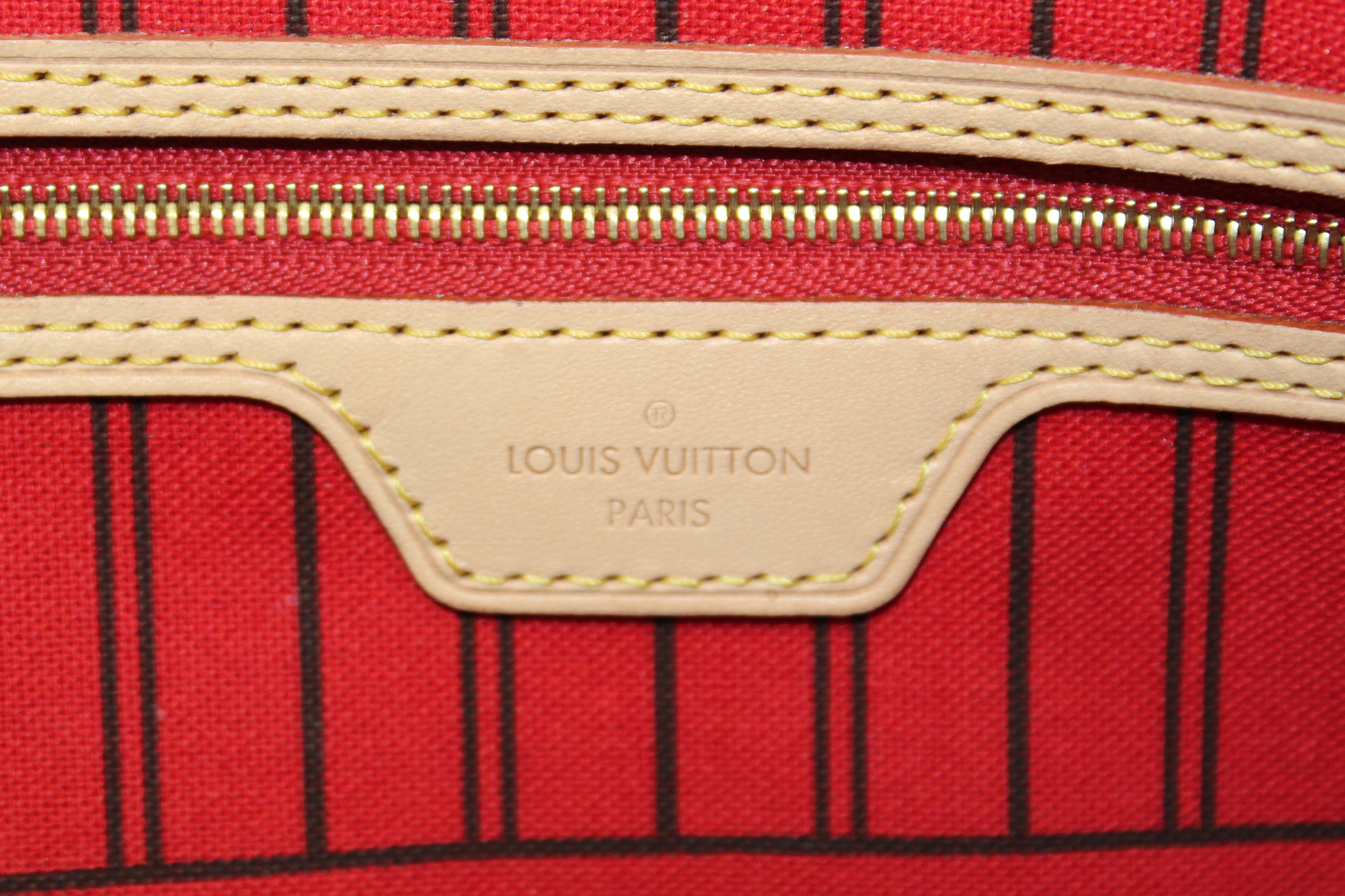 Authentic Louis Vuitton Classic Monogram Canvas Neverfull MM Shoulder Tote
