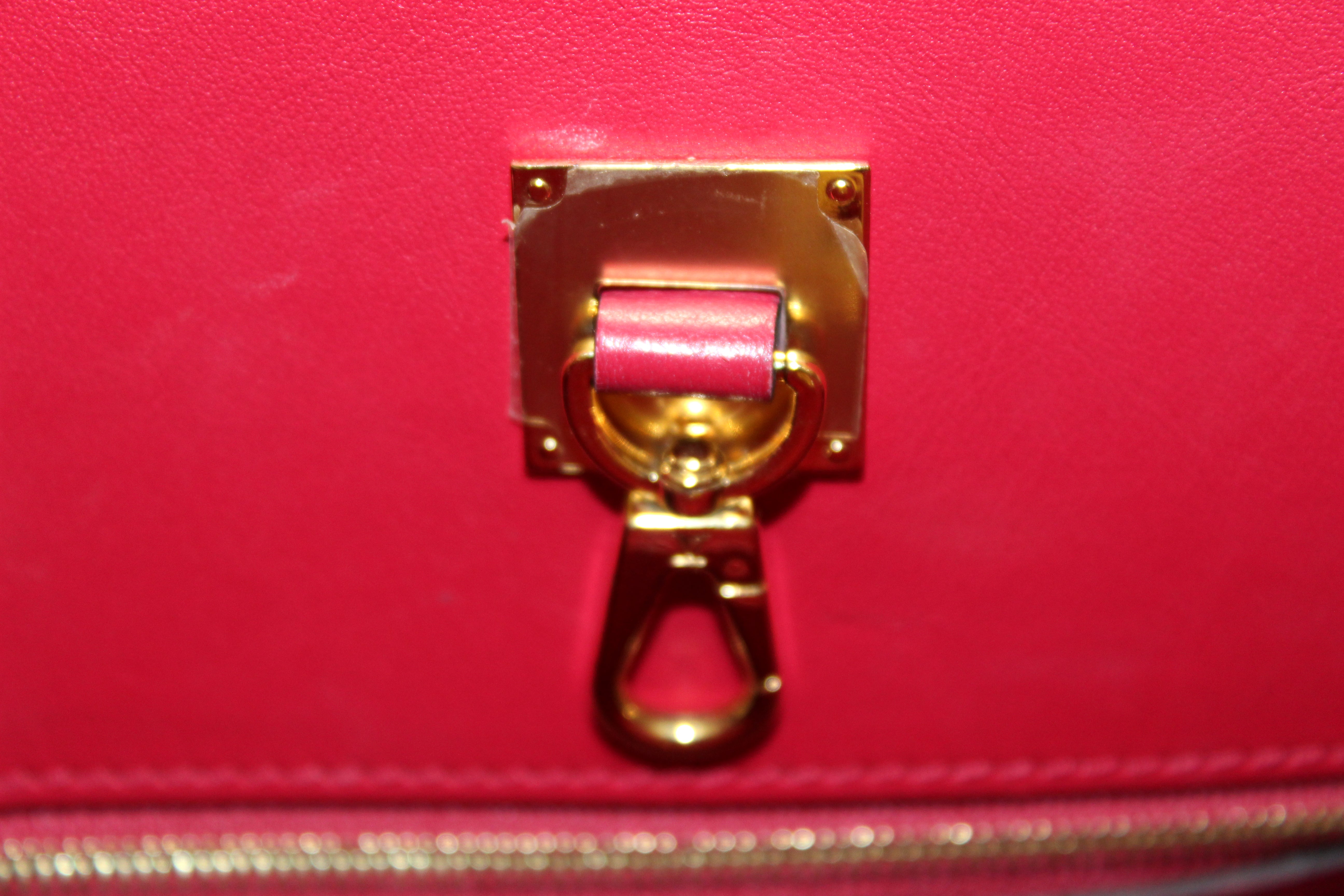 Milla bag in red leather Louis Vuitton - Second Hand / Used – Vintega