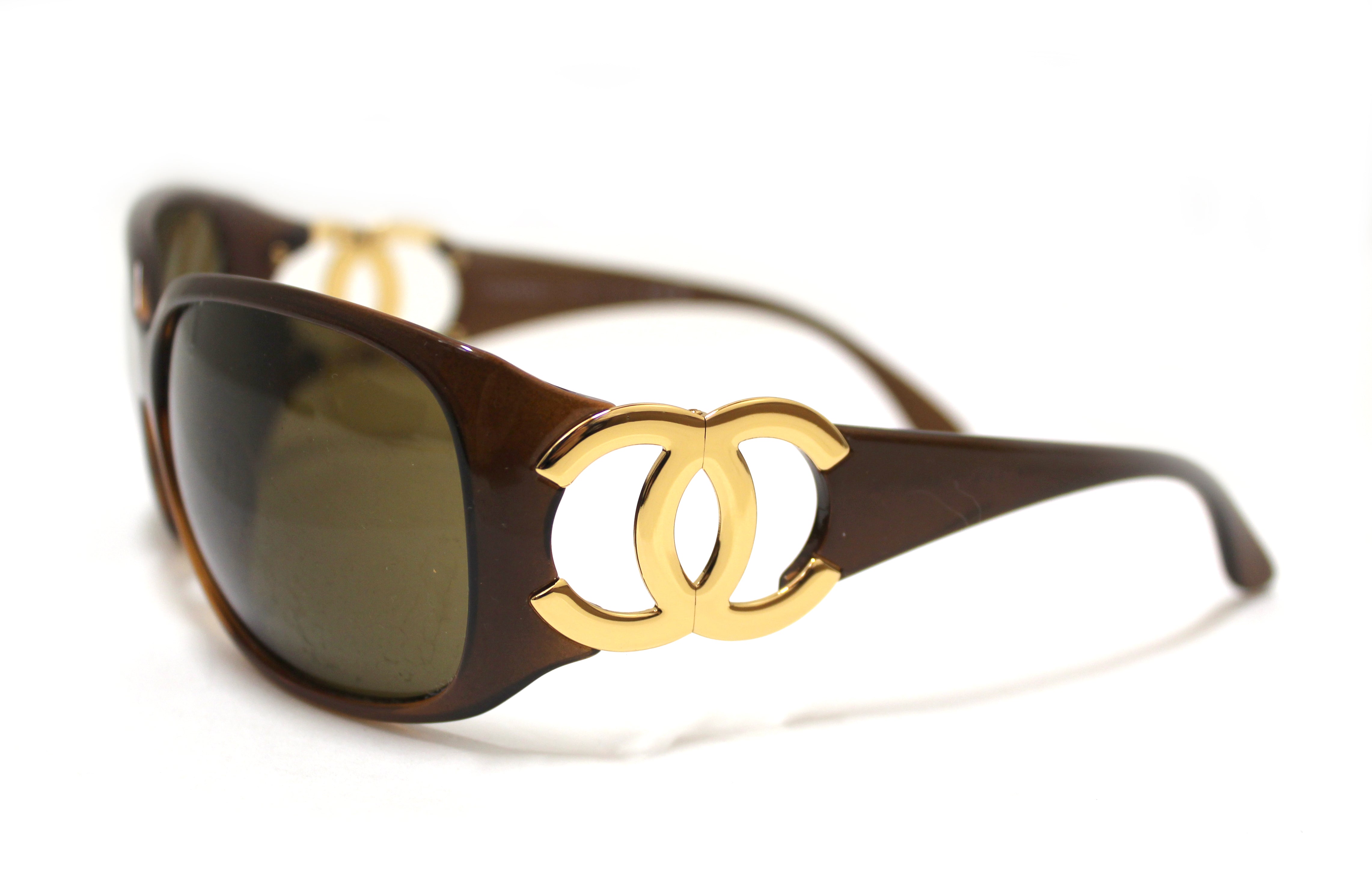 Chanel Crystal Camellia Flower CC Shield Sunglasses (SHF-18761