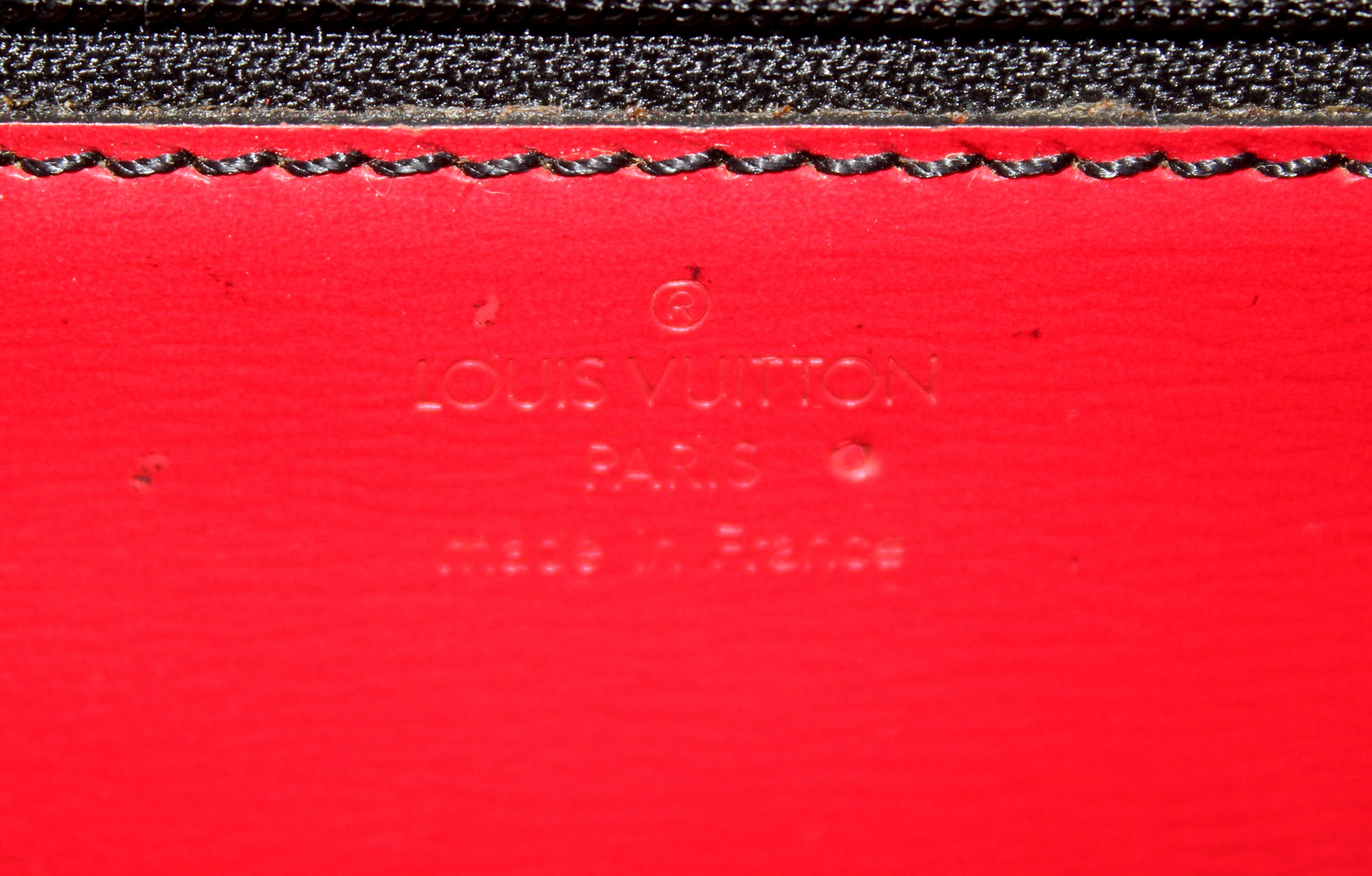 Authentic Louis Vuitton Red Epi Leather Pochette Business Flap Envelope Clutch Envelope