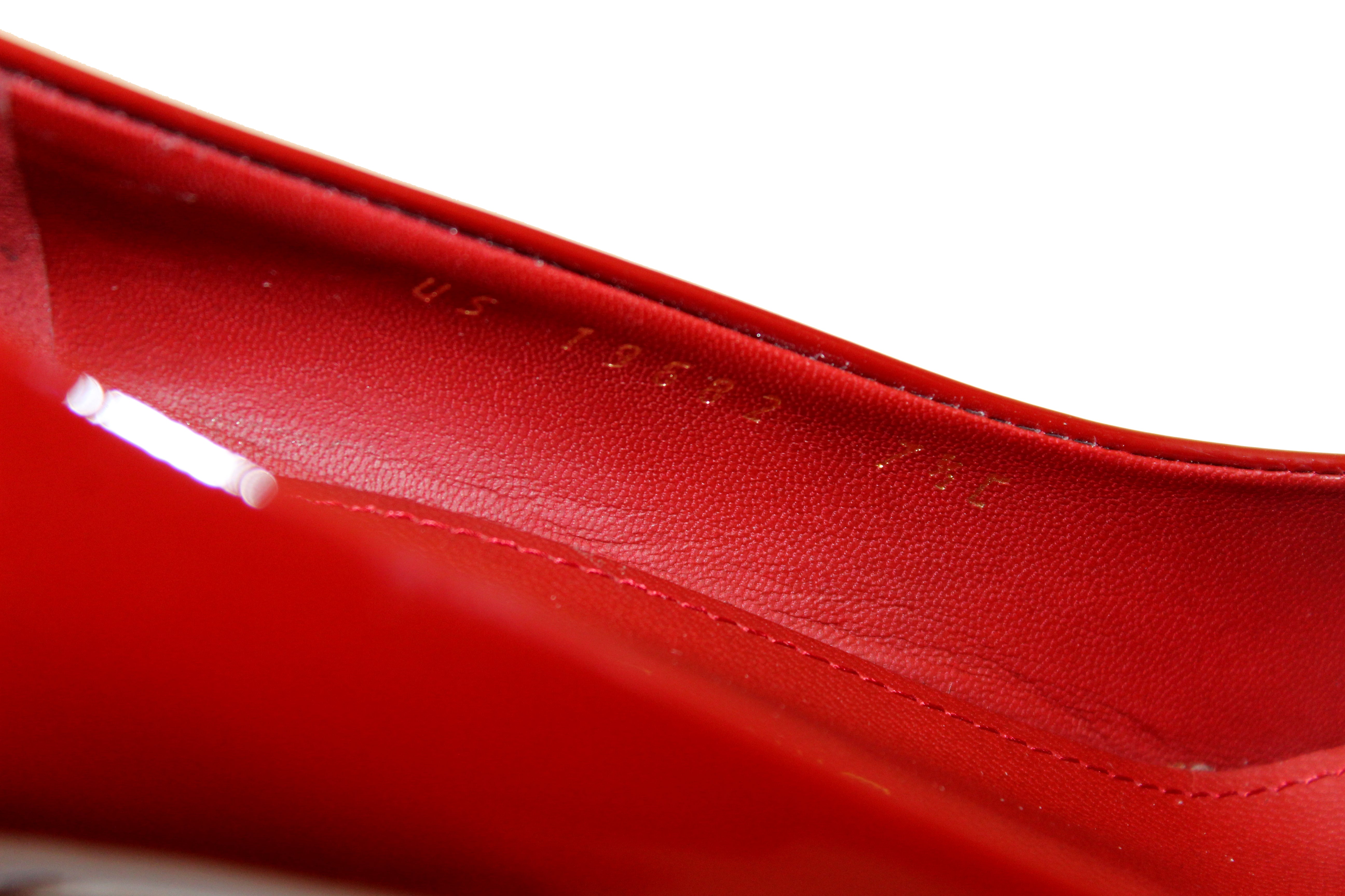 Authentic Salvatore Ferragamo Red Patent Leather Zeri Pointed Toe Pump Size 7.5
