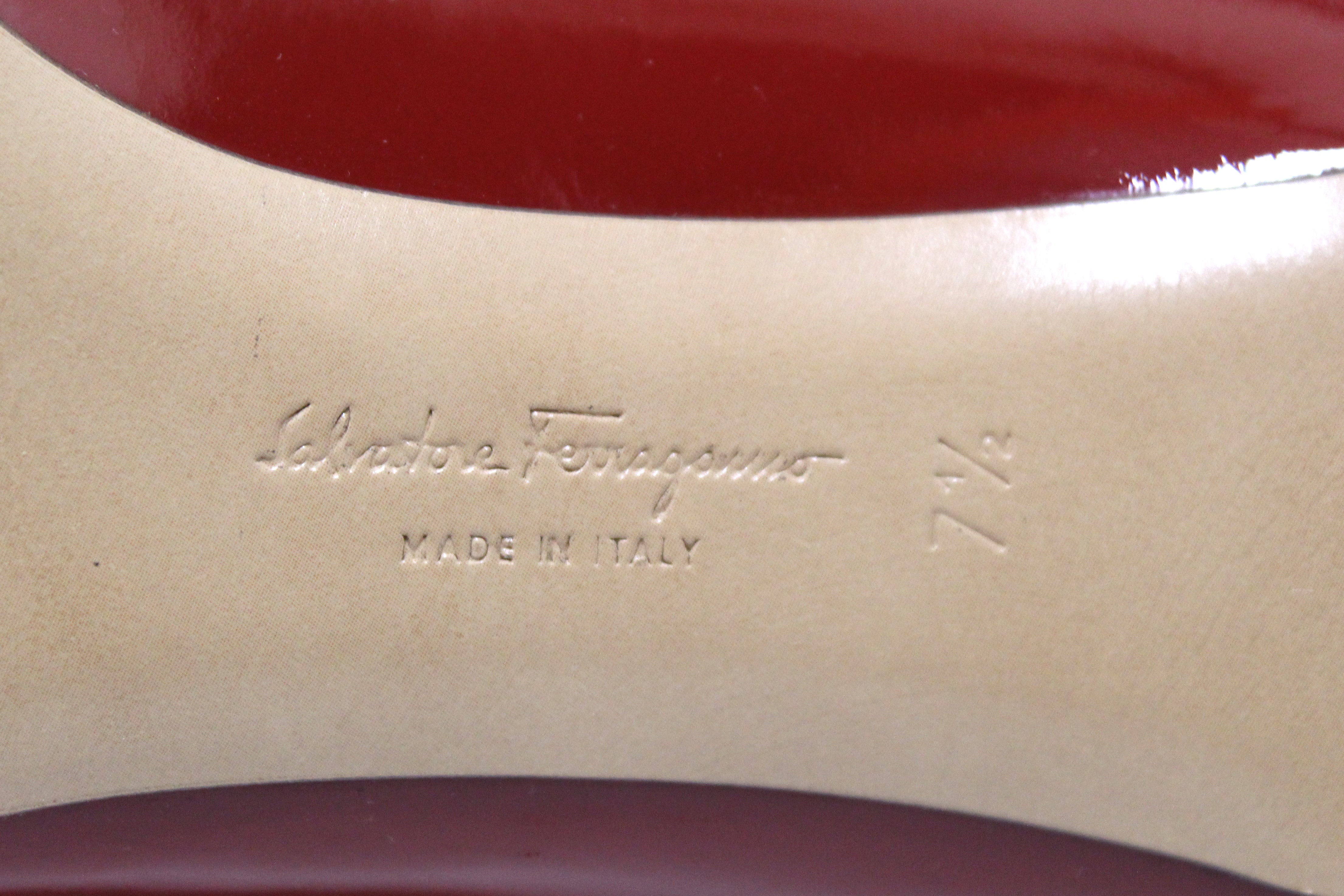 Authentic Salvatore Ferragamo Red Patent Leather Zeri Pointed Toe Pump Size 7.5