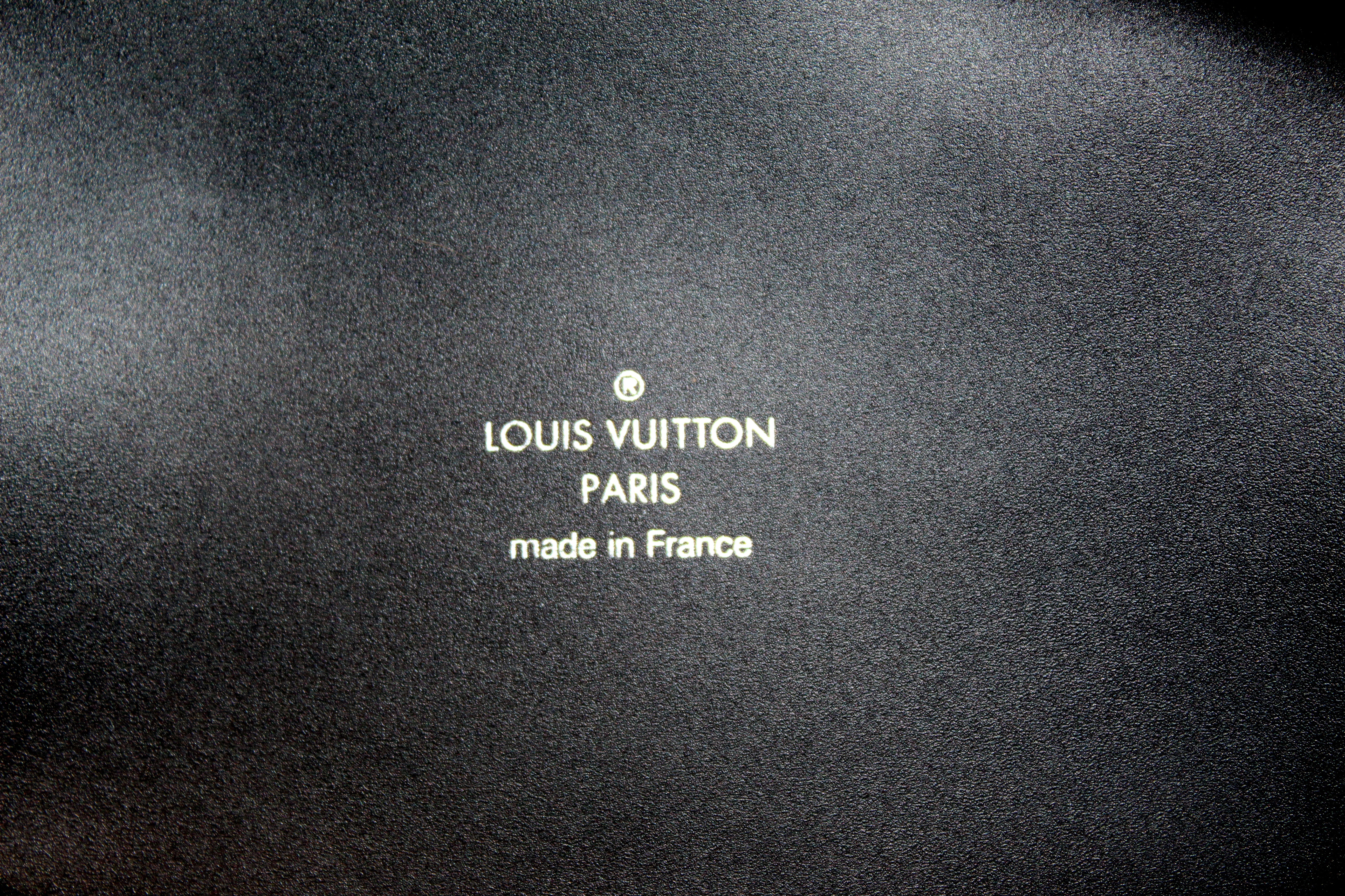 Louis Vuitton Lv3 Pouch Nicolas Ghesquière
