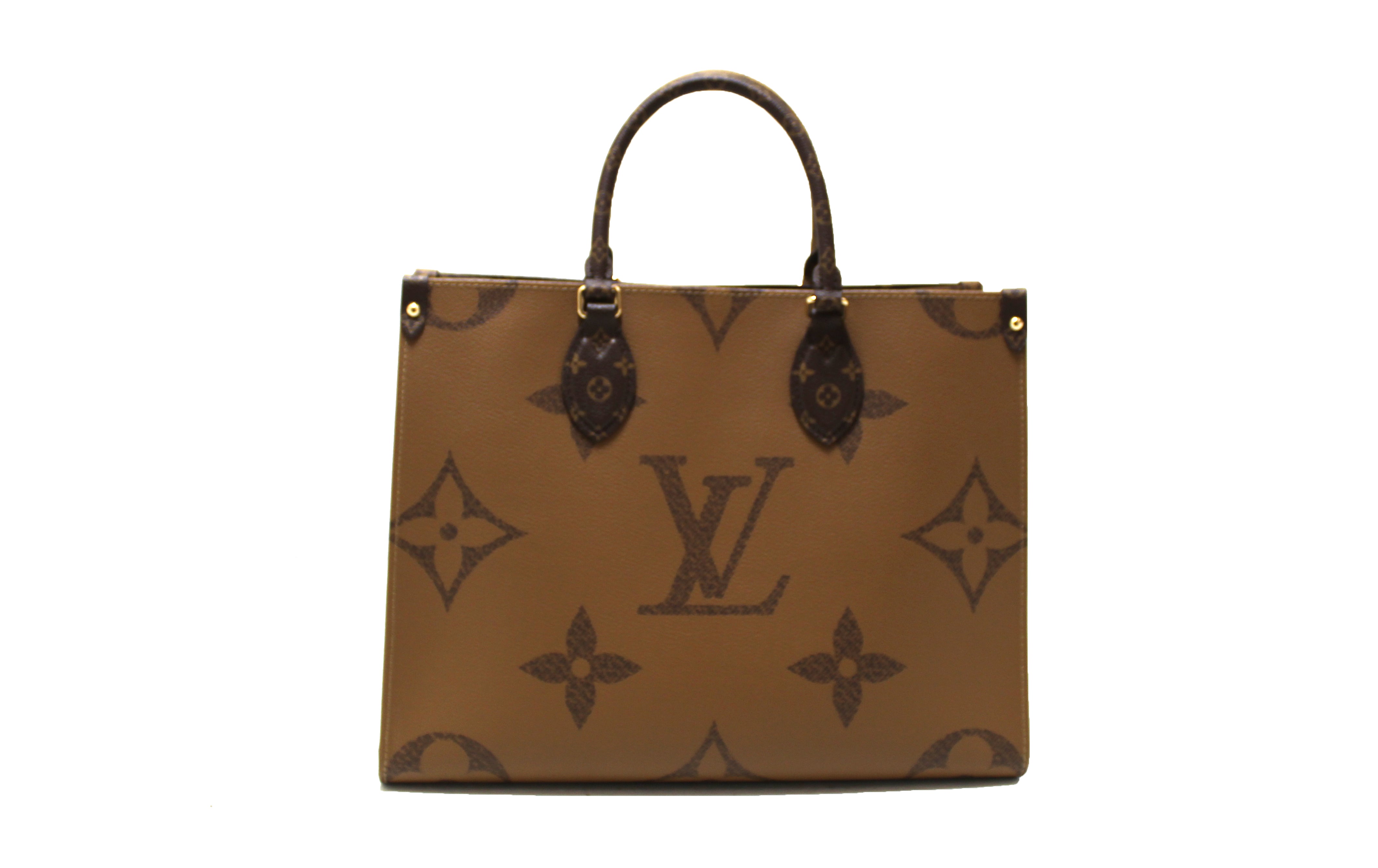 Authentic Louis Vuitton Giant Monogram Canvas OnTheGo MM Tote Bag