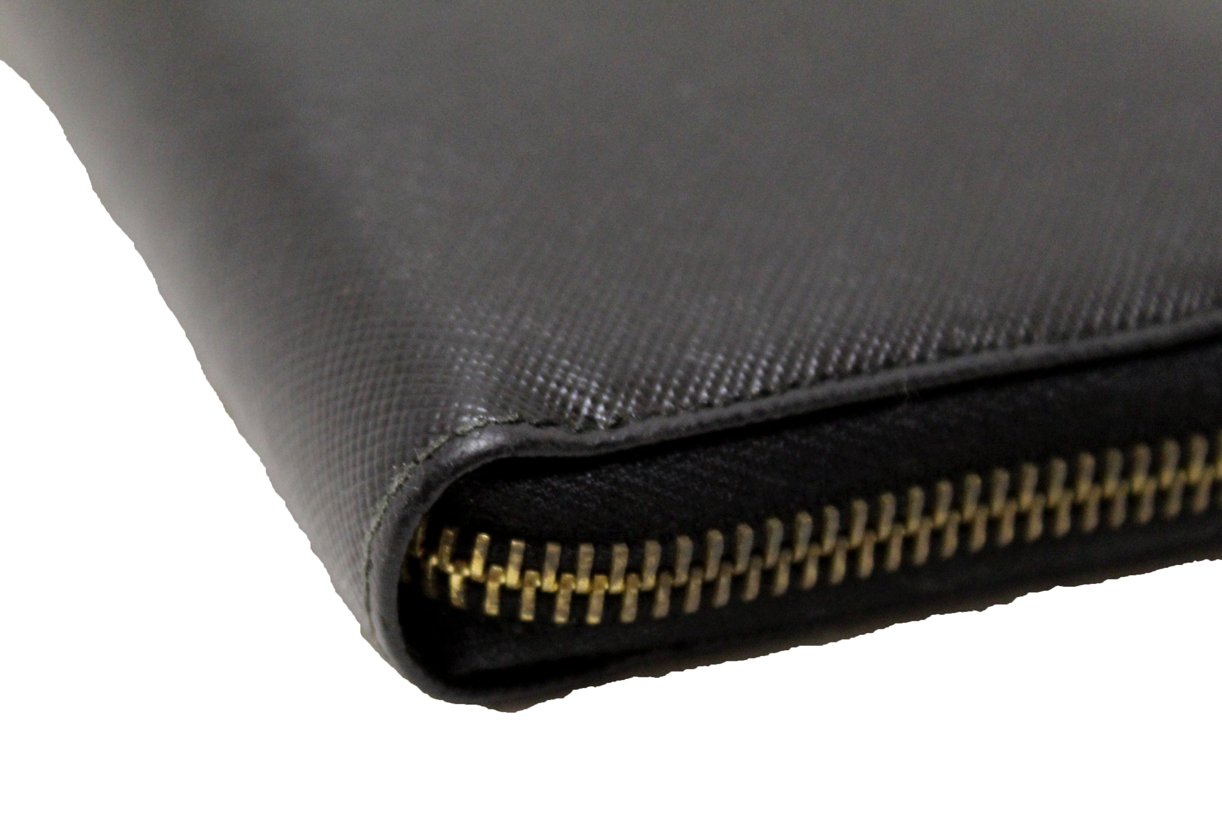 Authentic Prada Black Saffiano Leather Zippy Wallet