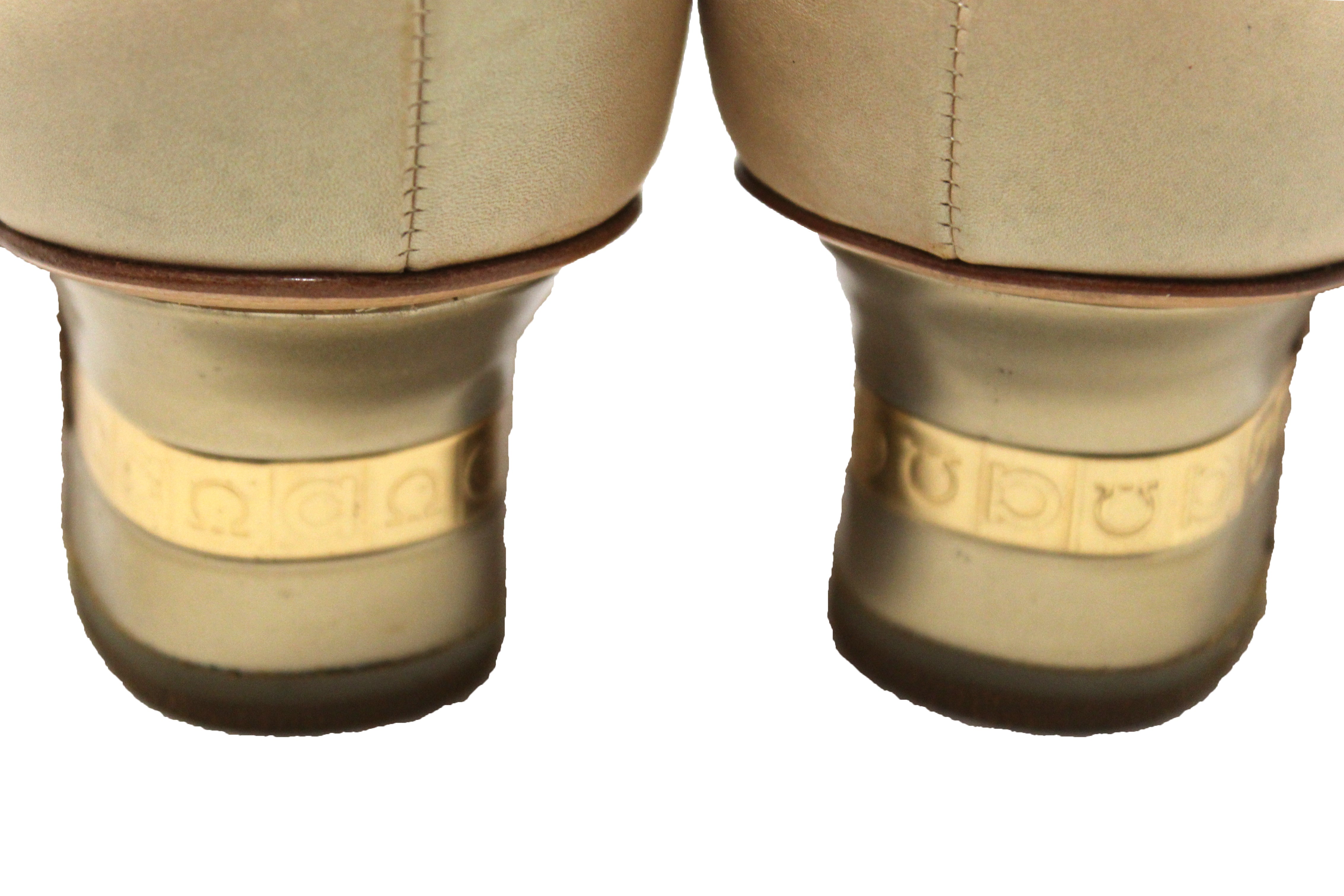 Authentic Salvatore Ferragamo Beige Calf Leather Pumps Size 8B