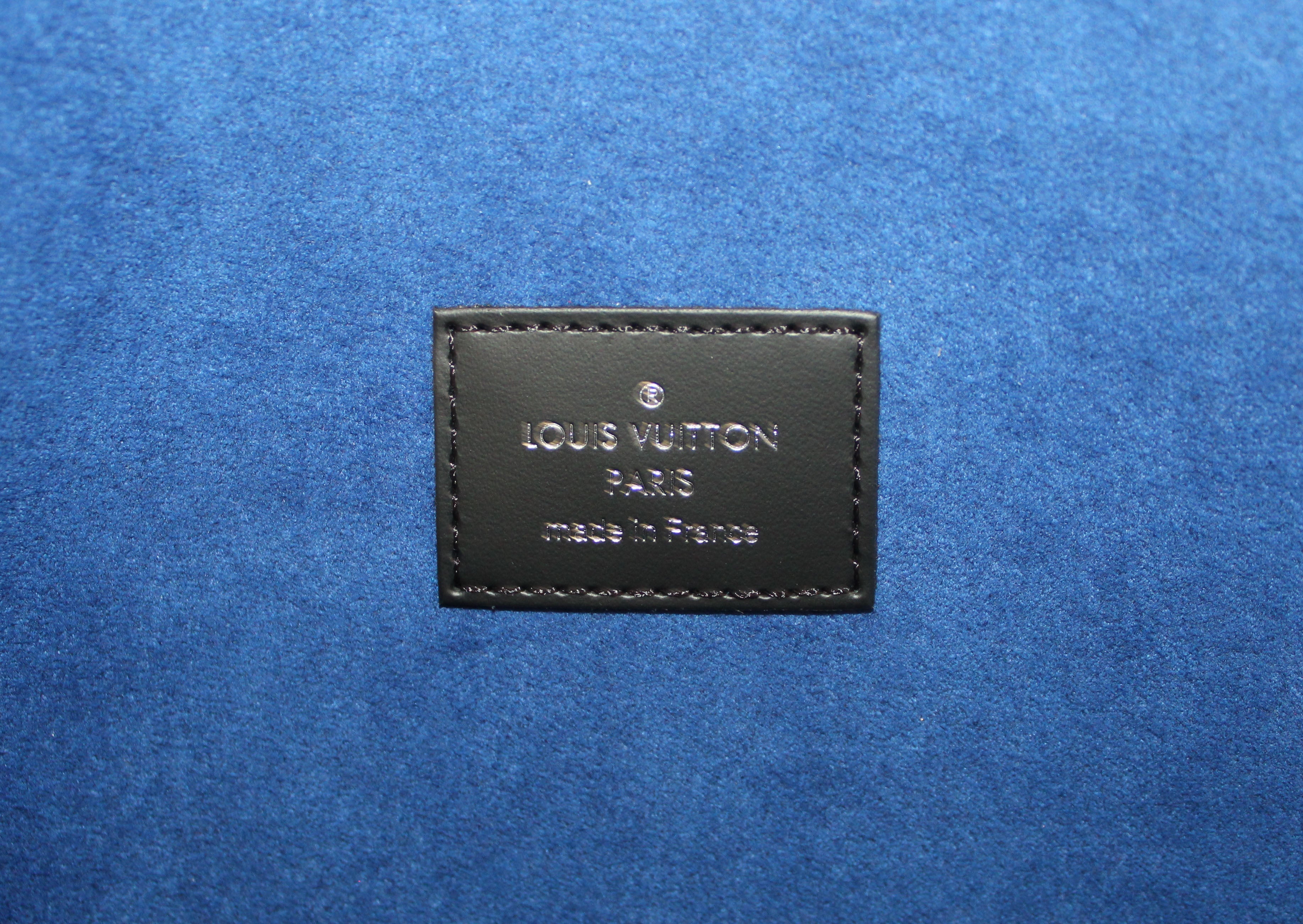 Authentic Louis Vuitton Damier Graphite Canvas Alpha GM Pochette