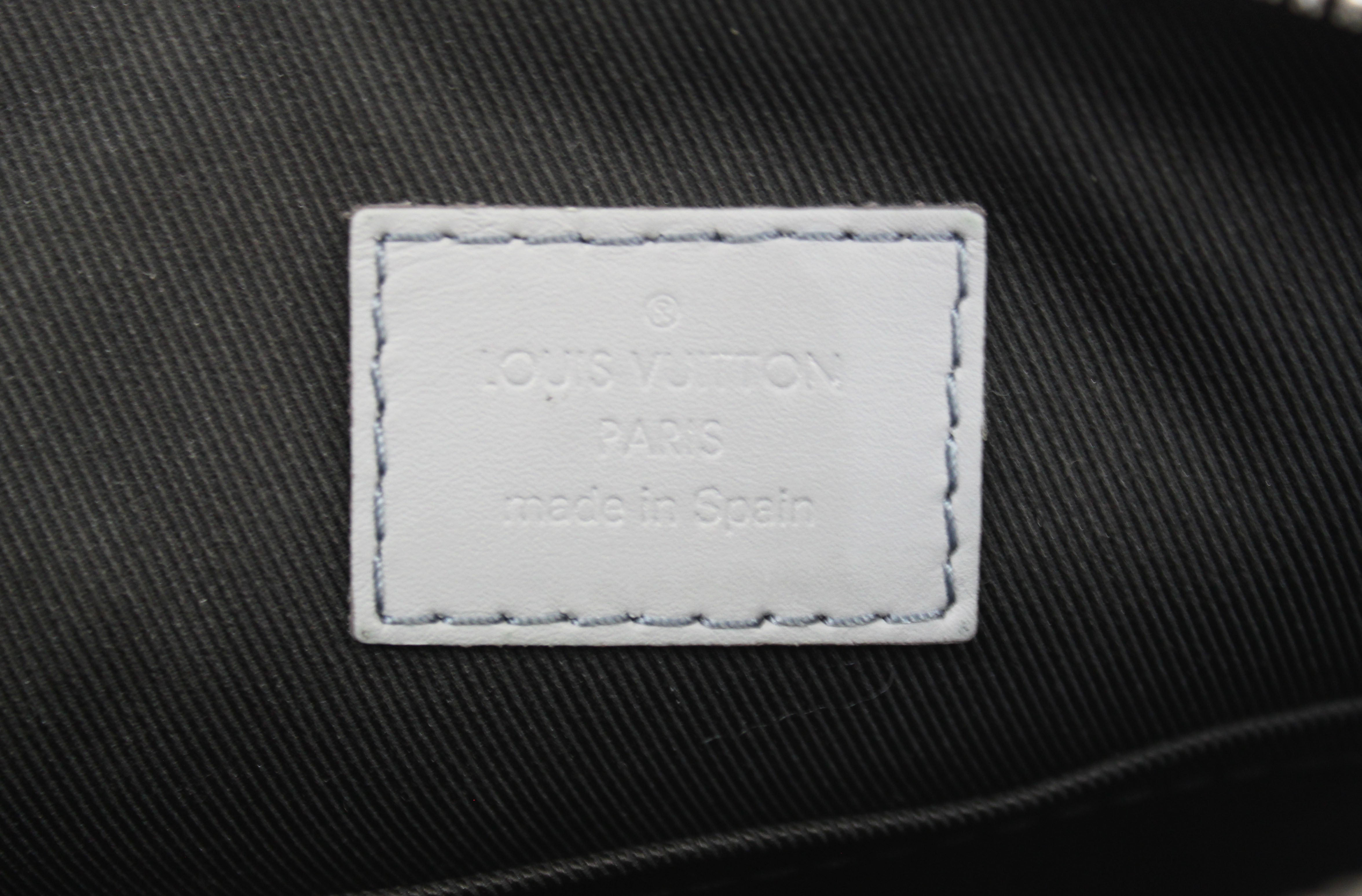 Authentic Louis Vuitton Grey Damier Infini Leather Discovery BB Messen –  Paris Station Shop
