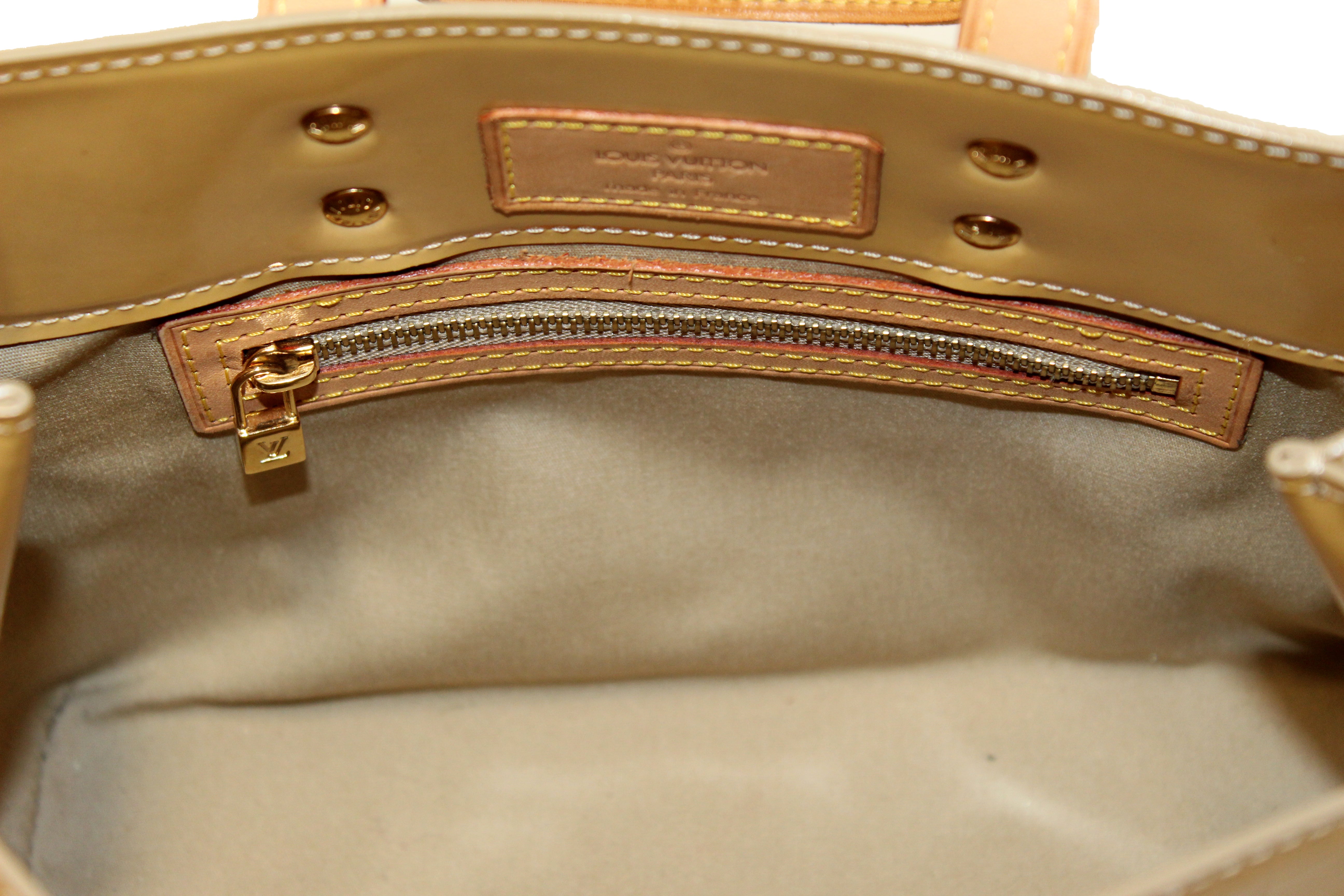 Louis Vuitton Neutral Vanilla Vernis Patent Leather Reade PM Mini