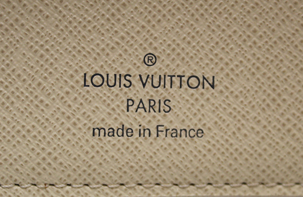 Authentic NEW Louis Vuitton Damier Azur Joey Wallet