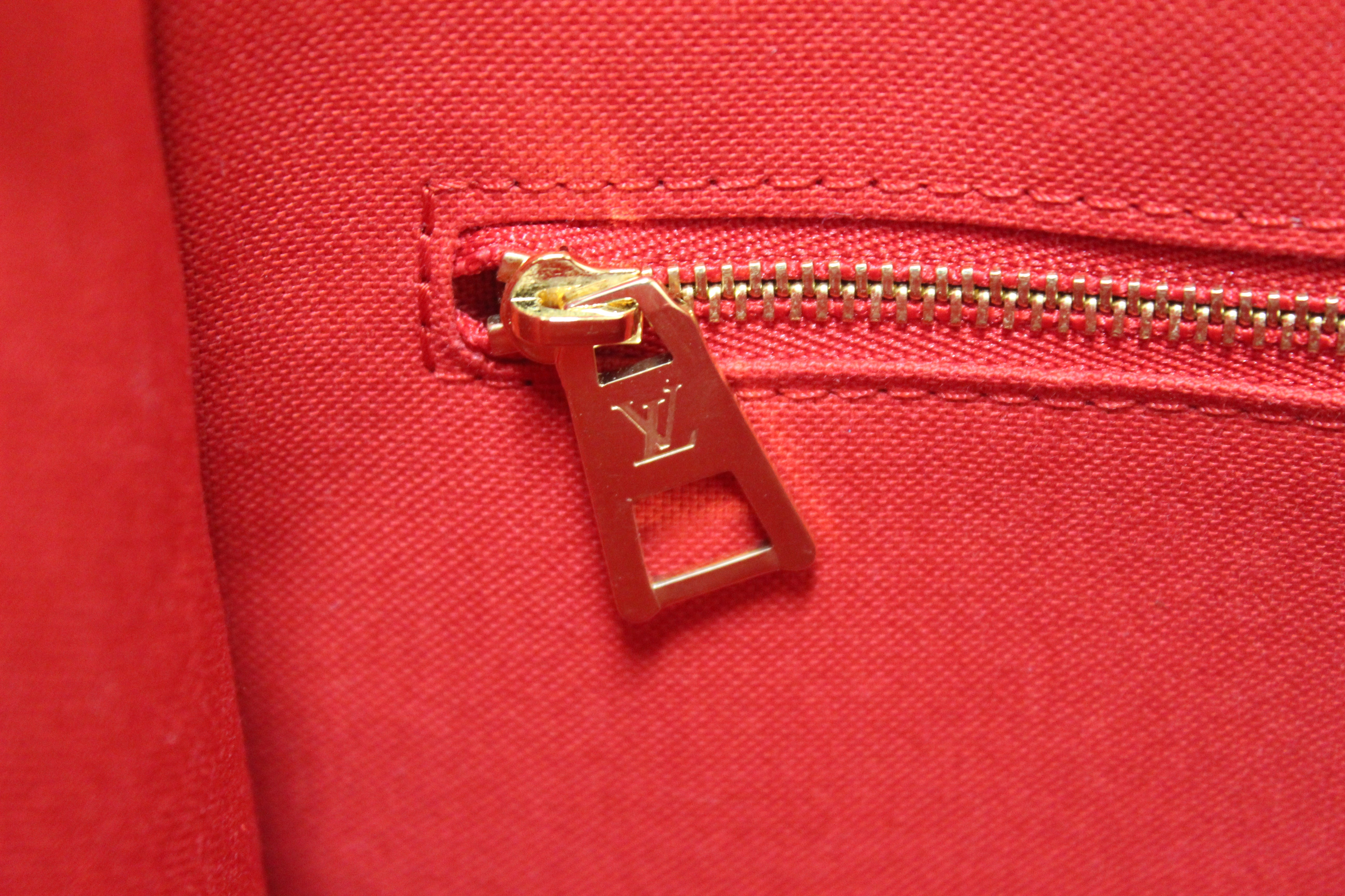 Authentic NEW Louis Vuitton Classic Monogram Sac Plat PM Shoulder Tote